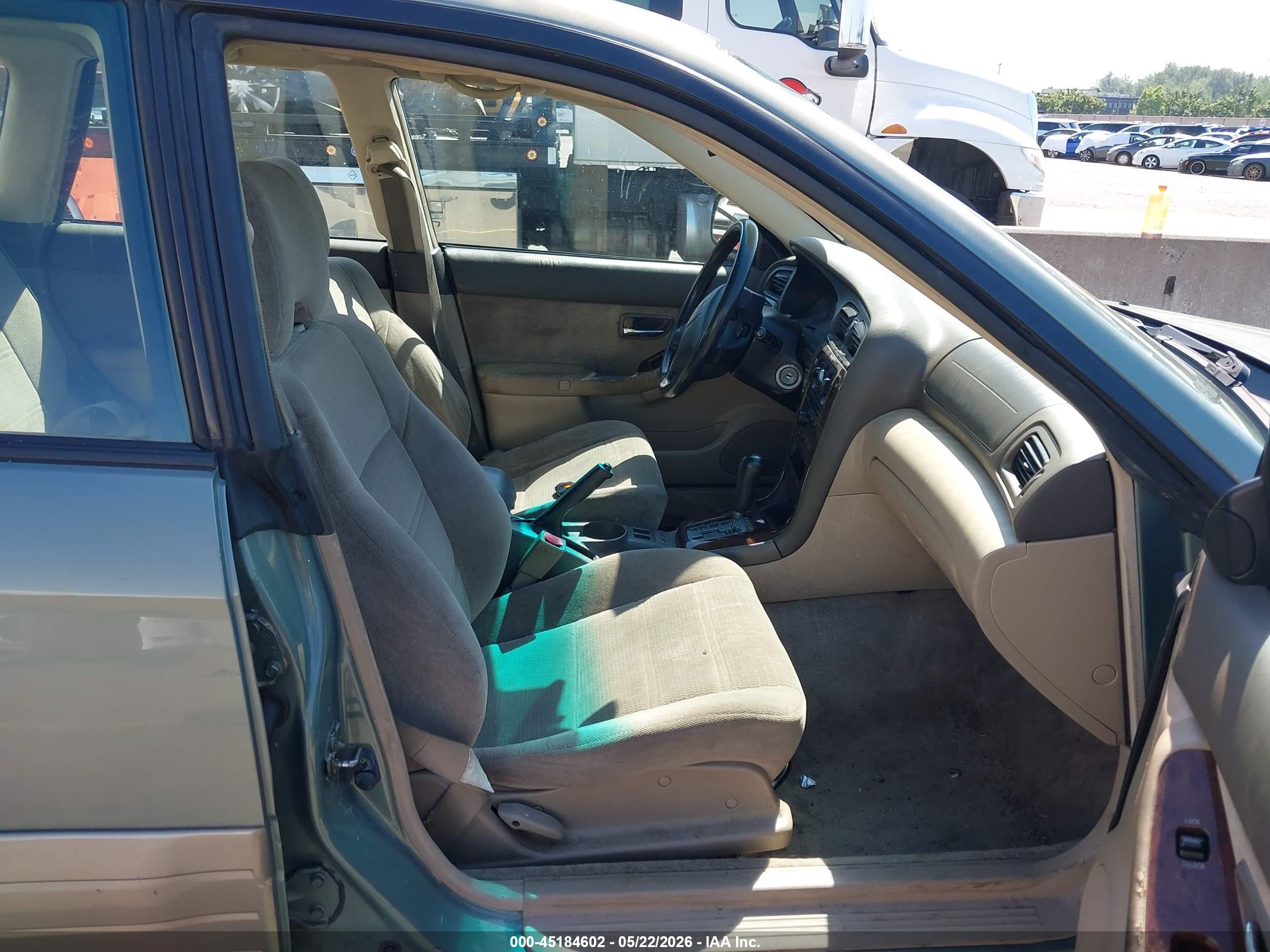 2003 Subaru Outback VIN 4S3BH665X37649159 IAAI salvage auction — Side, Salvage (Oregon), sold $300 on 2026-07-09 (photo 5)