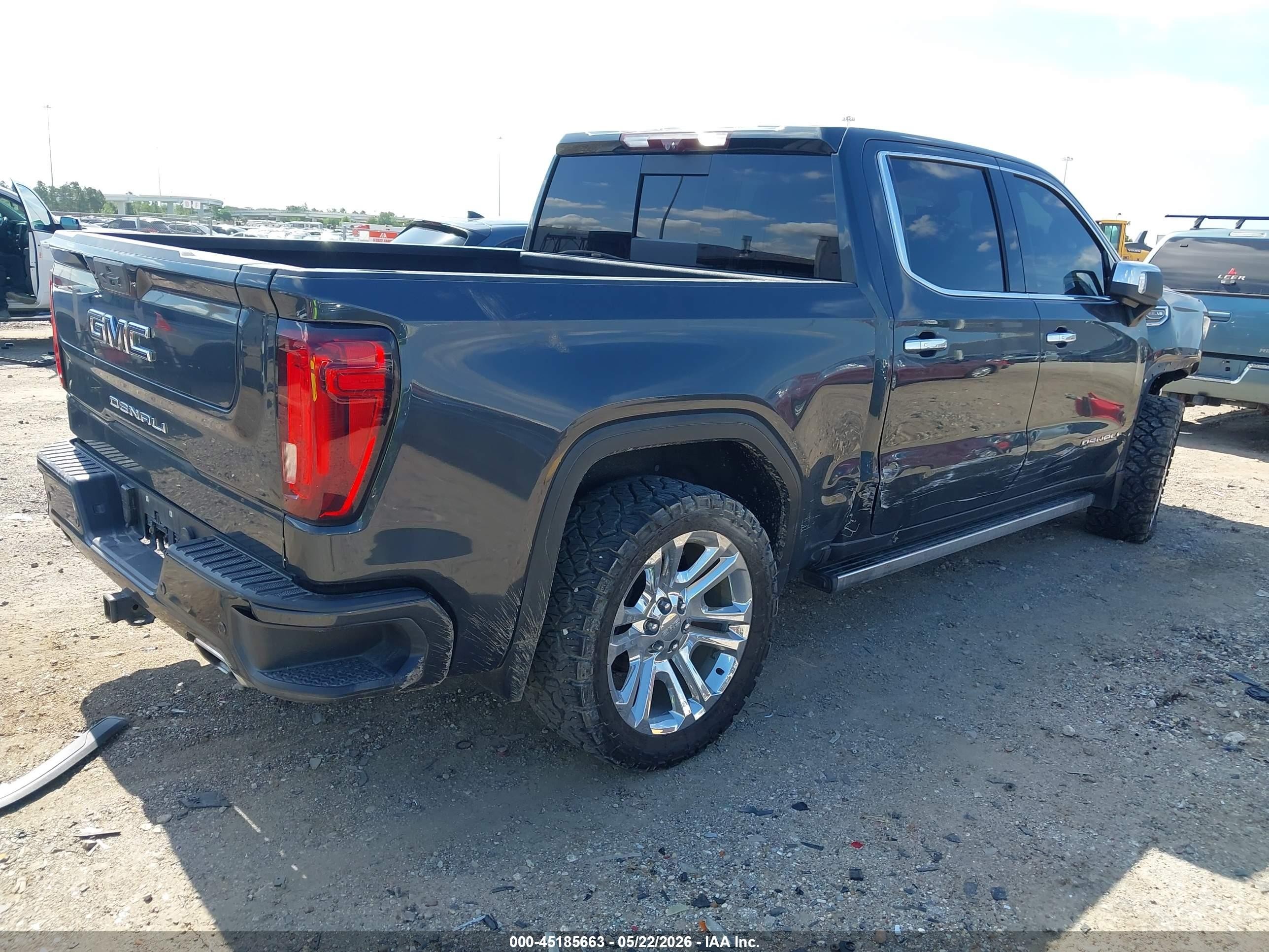 2021 GMC Sierra 1500 VIN 1GTU9FELXMZ236783 IAAI salvage auction — Side, Salvage (Mississippi), sold $13,900 on 2026-09-13 (photo 4)
