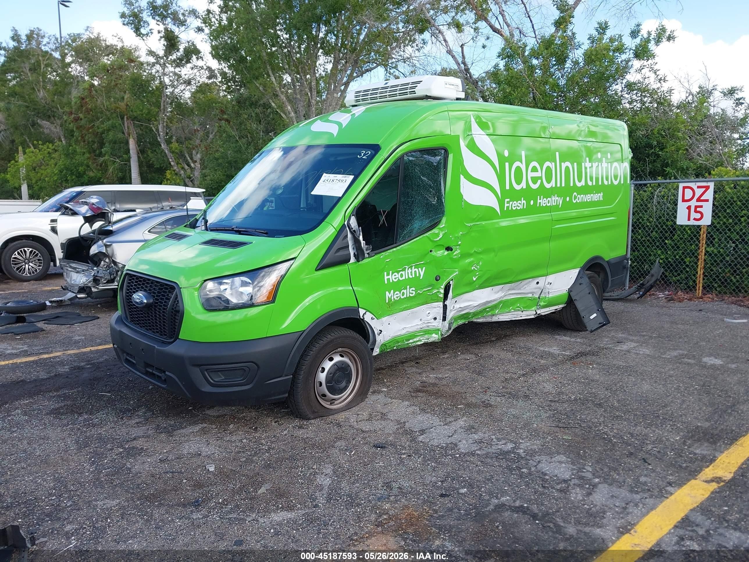 2024 Ford Transit-250 VIN 1FTBR1C85RKB83967 IAAI salvage auction — Side, Rebuildable (Florida), sold $10,650 on 2026-08-31 (photo 2)