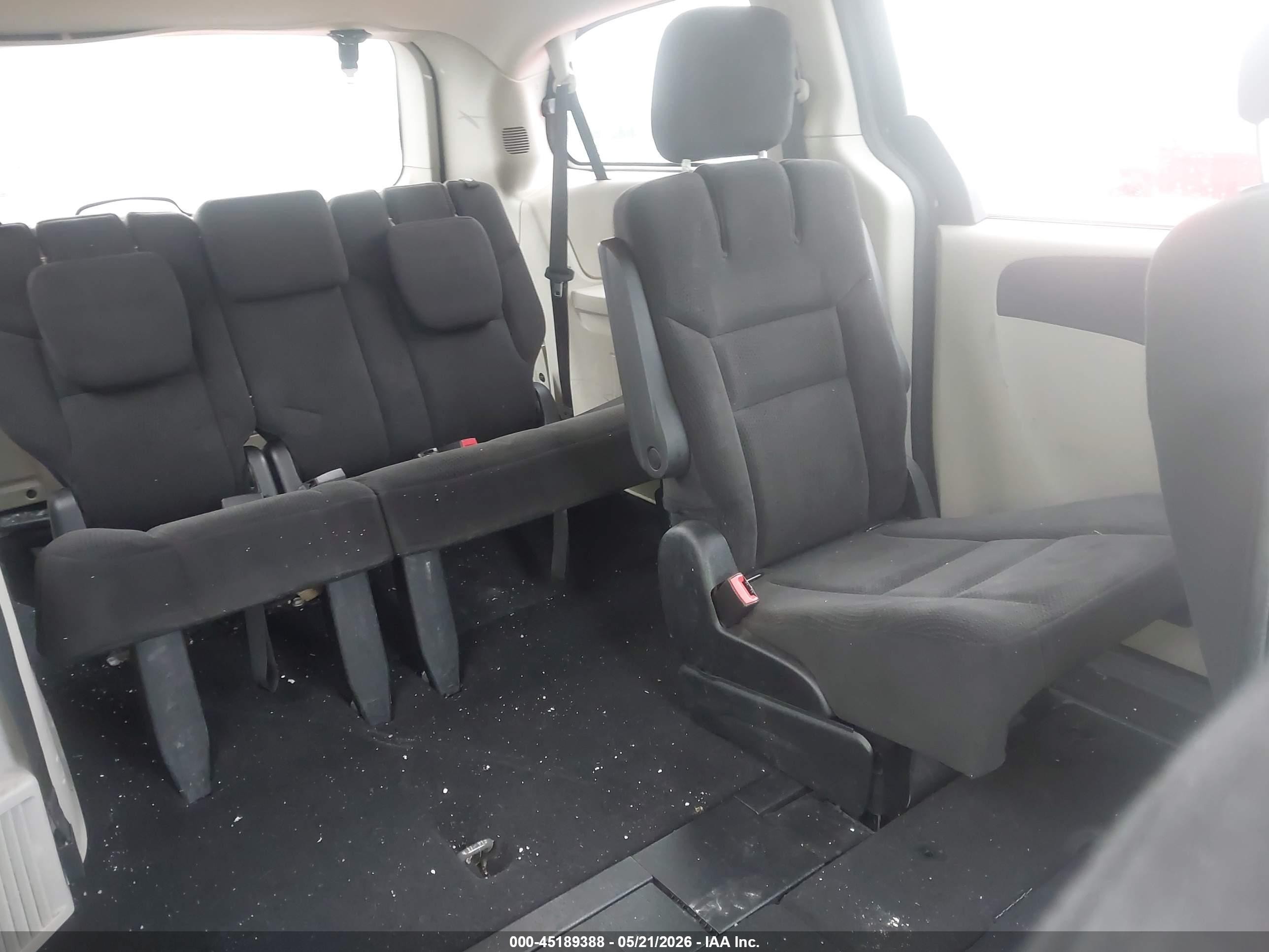2016 Dodge Grand Caravan VIN 2C4RDGBG7GR100594 IAAI salvage auction — Normal Wear, SF97 (Oklahoma), sold $4,500 on 2026-07-09 (photo 8)