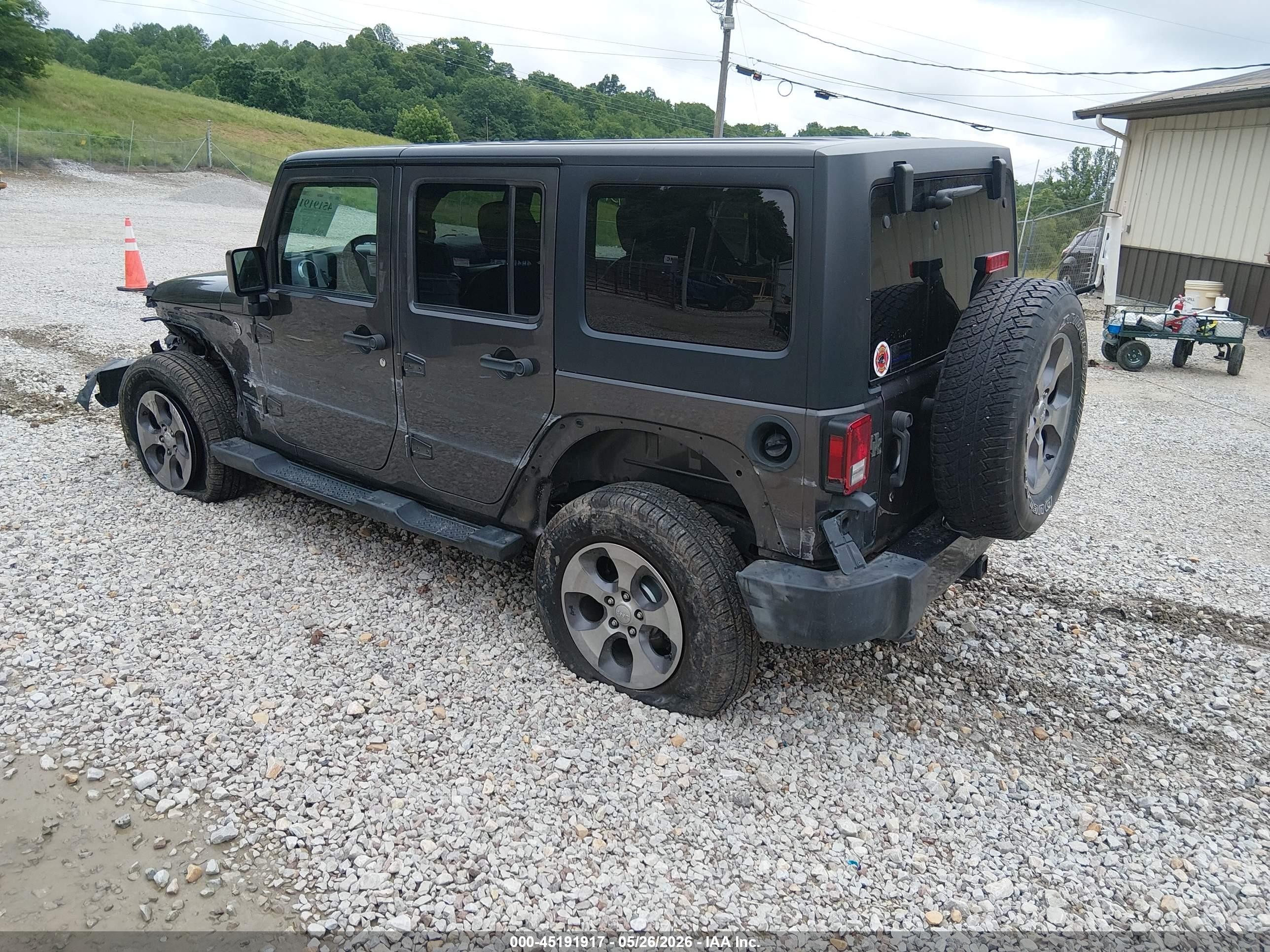 2016 Jeep Wrangler / VIN 1C4BJWEG7GL207962 IAAI salvage auction — Front & Rear, Salvage (Kentucky), sold $4,600 on 2026-09-08 (photo 3)