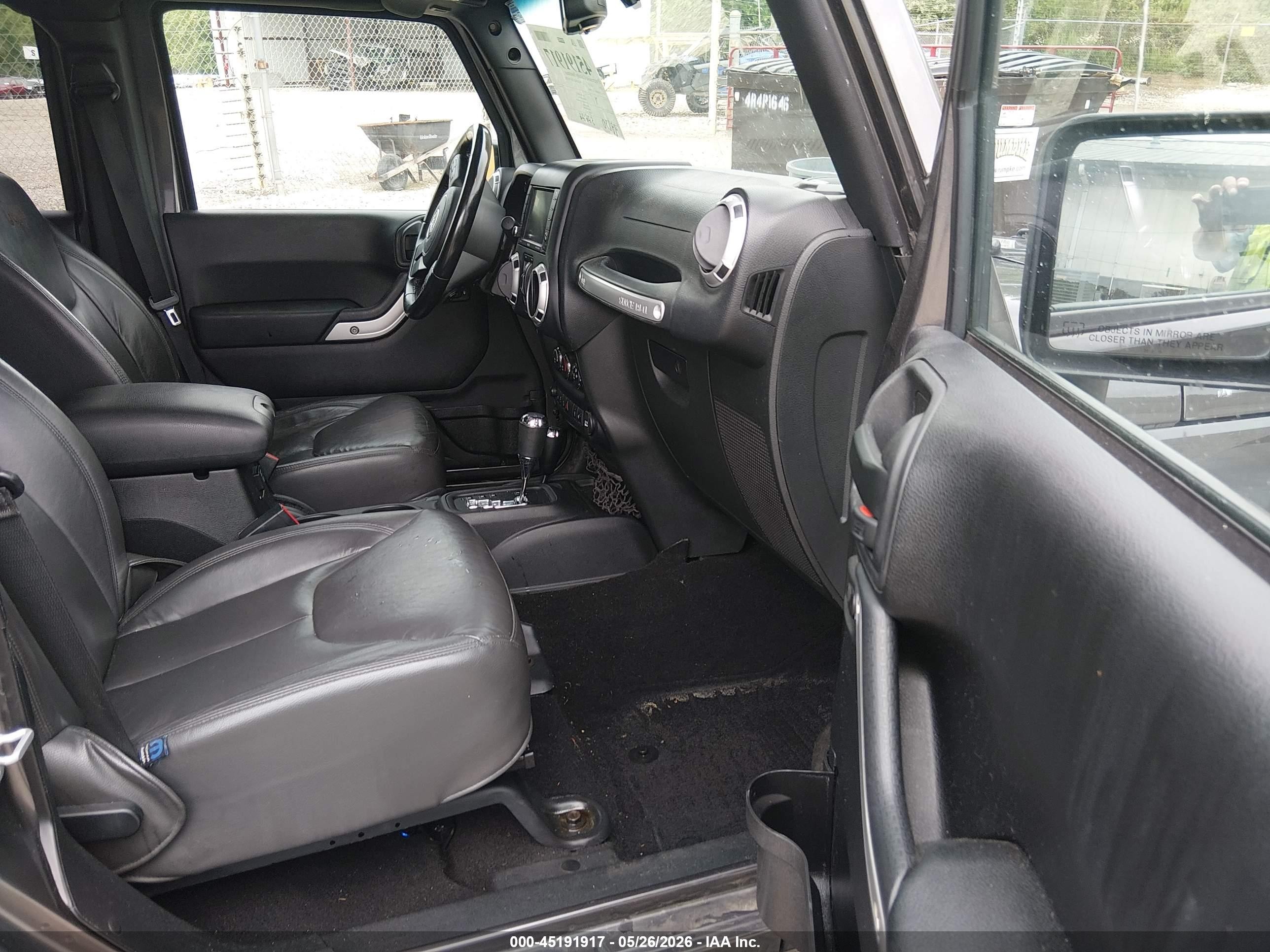 2016 Jeep Wrangler / VIN 1C4BJWEG7GL207962 IAAI salvage auction — Front & Rear, Salvage (Kentucky), sold $4,600 on 2026-09-08 (photo 5)