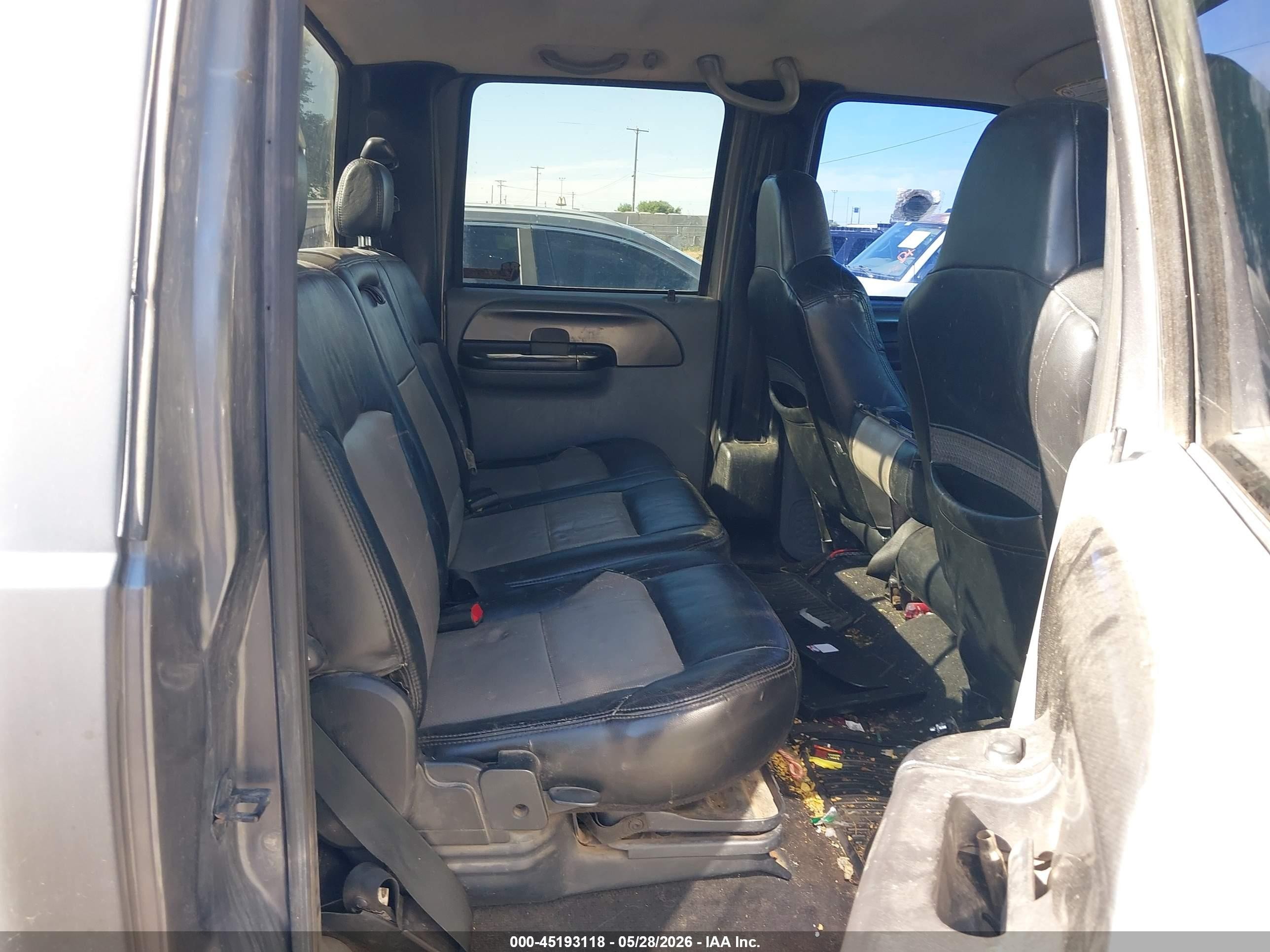 2005 Ford F-250 VIN 1FTSW21P95EA87924 IAAI salvage auction — Front & Rear, Salvage (Texas), sold $375 on 2026-07-02 (photo 8)