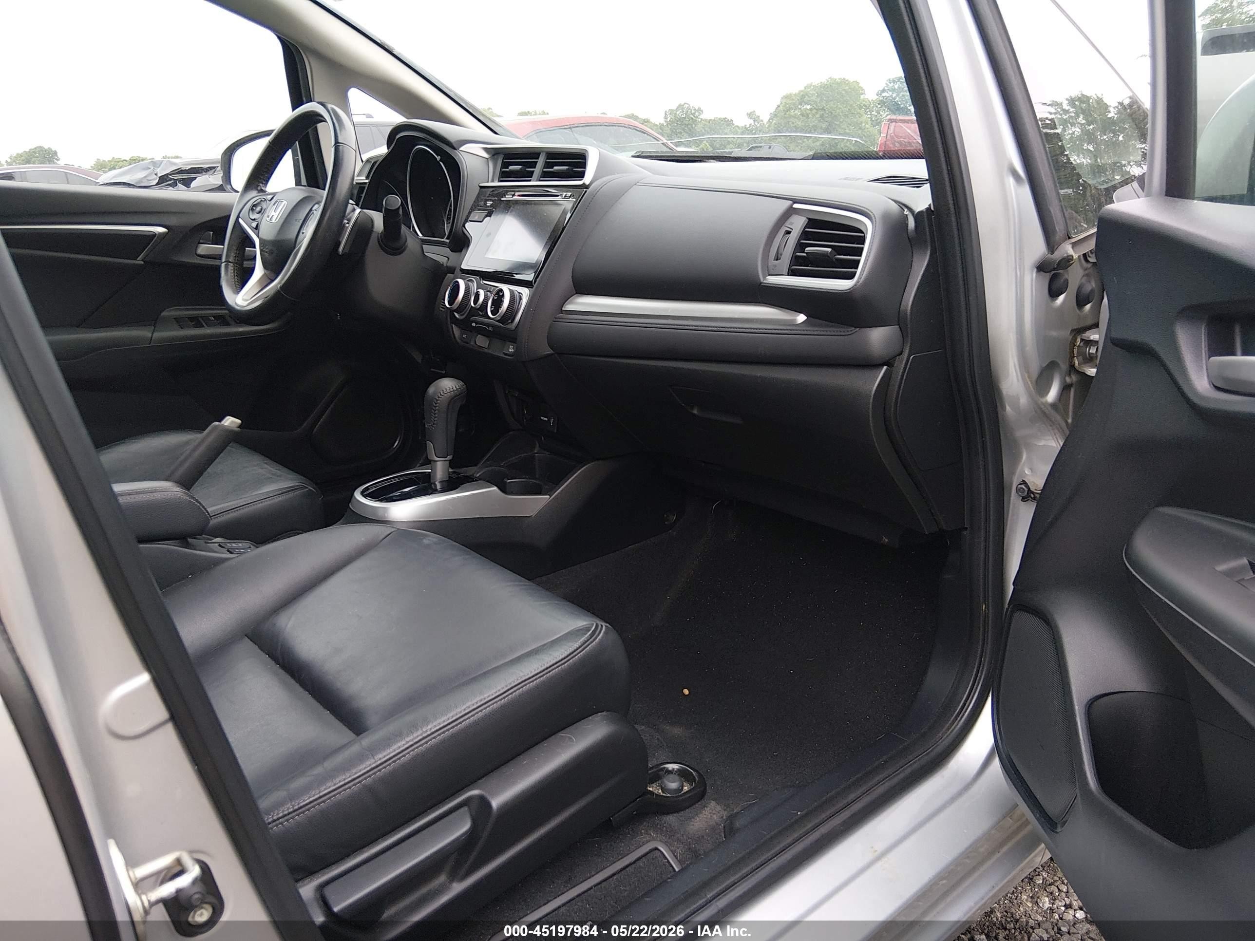 2015 Honda Fit VIN 3HGGK5H82FM710301 IAAI salvage auction — Side, Salvage (South Carolina), sold $2,150 on 2026-09-08 (photo 5)