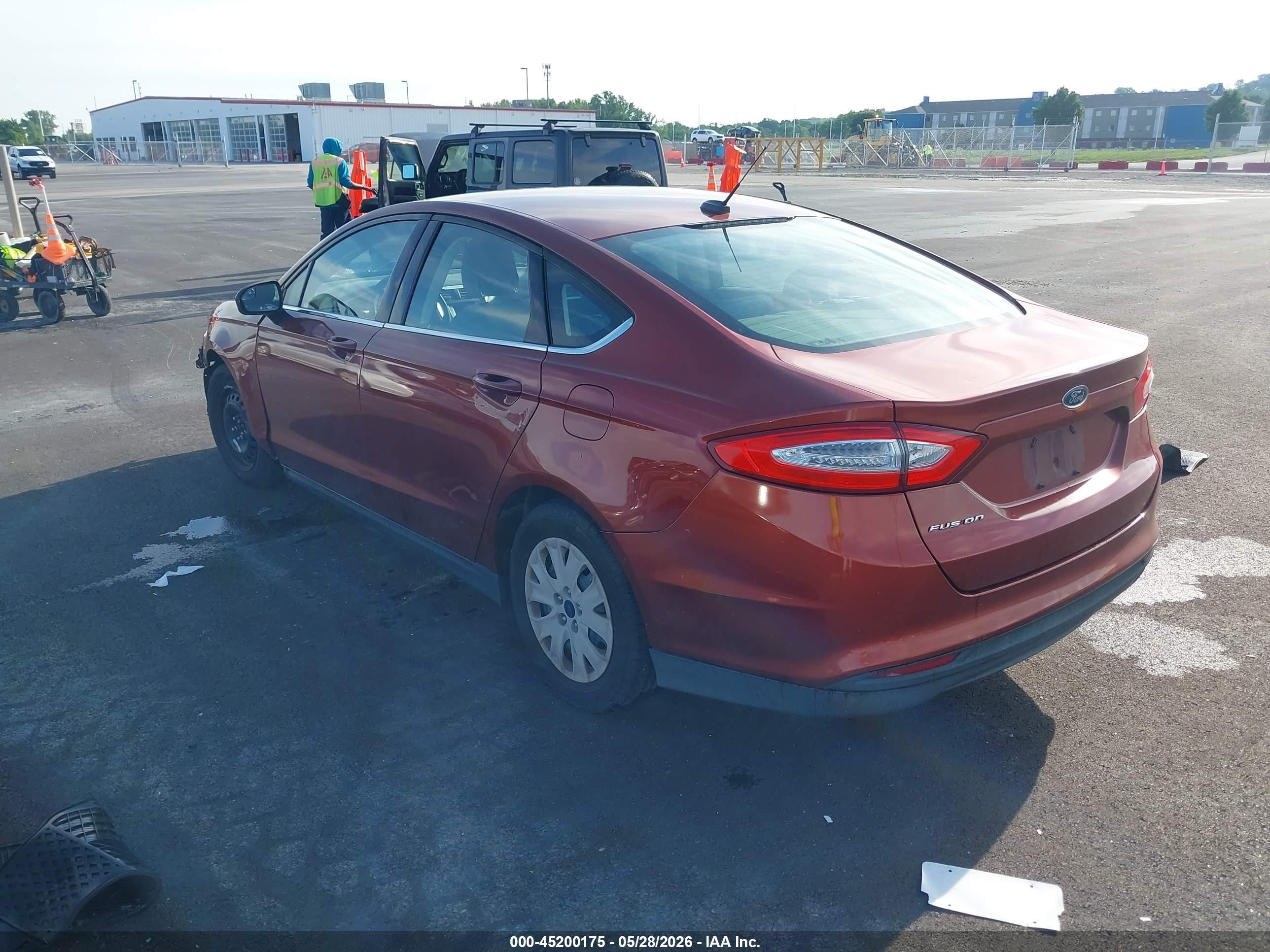 2014 Ford Fusion VIN 3FA6P0G72ER128939 IAAI salvage auction — Front End, Salvage (Illinois), sold $200 on 2026-07-10 (photo 3)