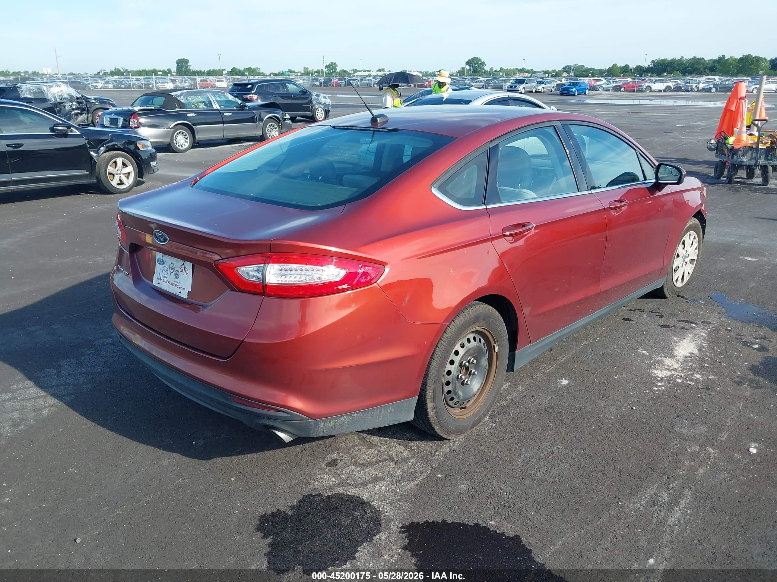 2014 Ford Fusion VIN 3FA6P0G72ER128939 IAAI salvage auction — Front End, Salvage (Illinois), sold $200 on 2026-07-10 (photo 4)