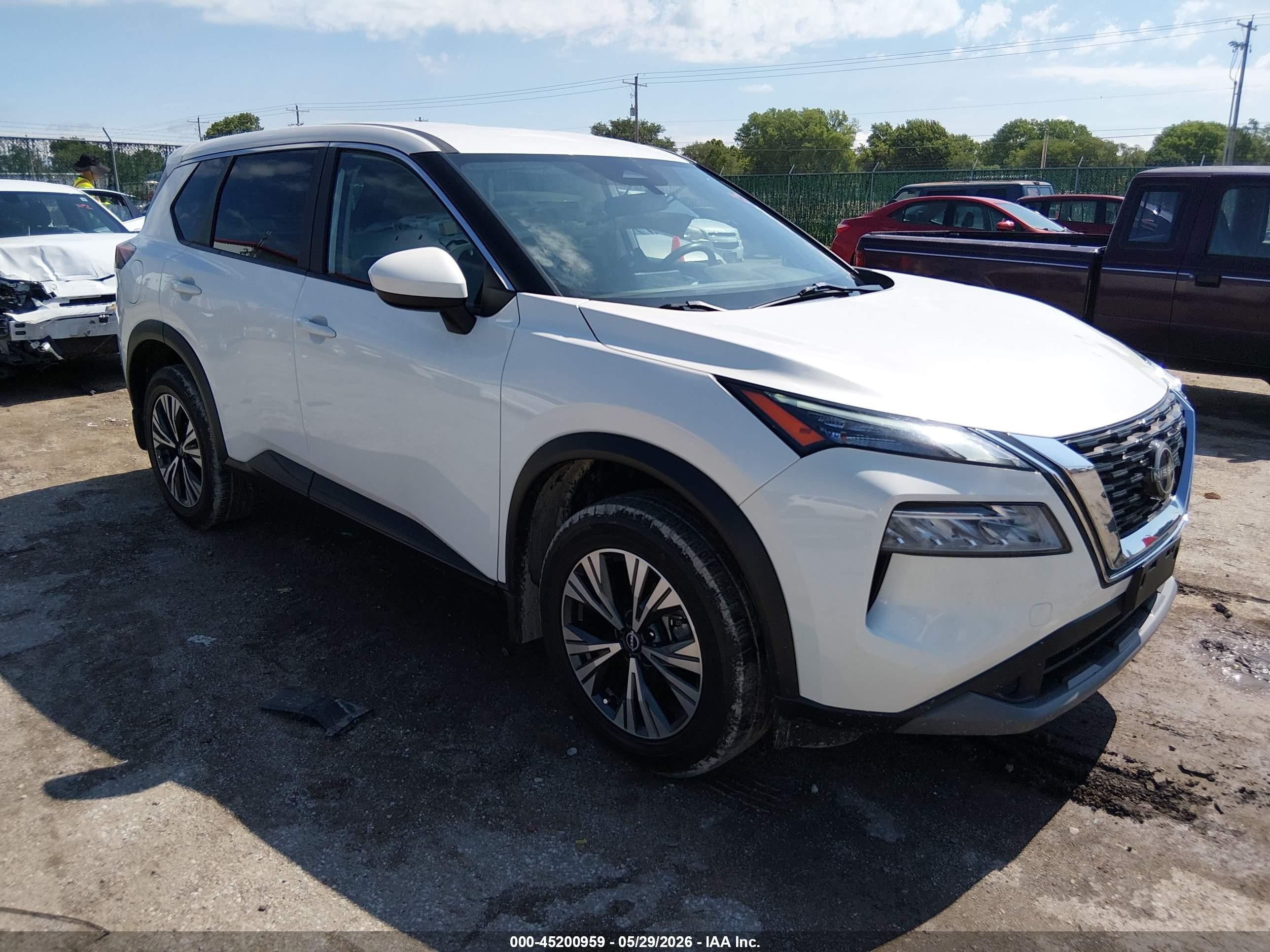 2023 Nissan Rogue VIN JN8BT3BB0PW194640 — IAAI salvage auction photo