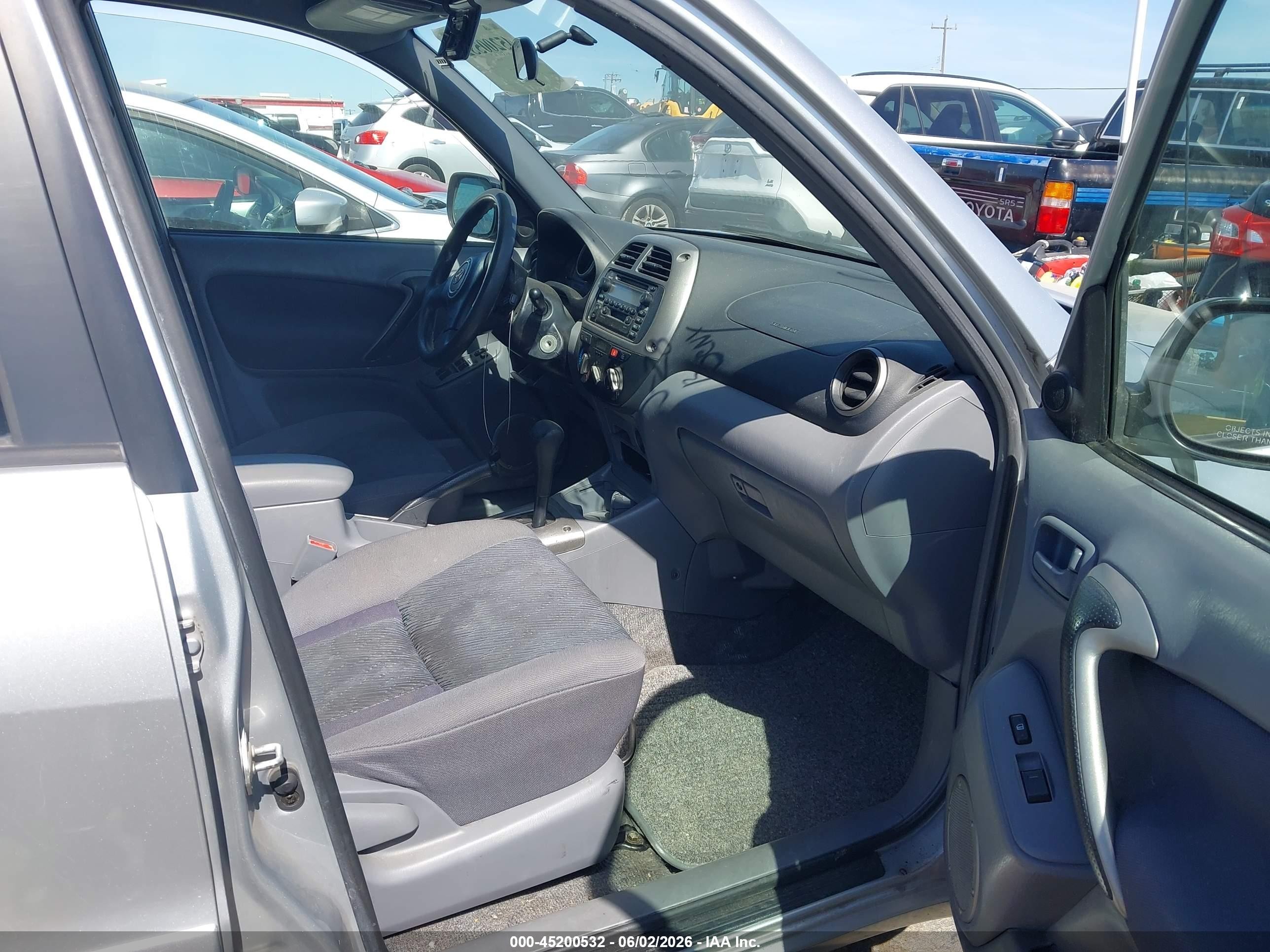 2002 Toyota RAV4 VIN JTEGH20V326005946 IAAI salvage auction — Normal Wear, Salvage (California), sold $1,700 on 2026-07-06 (photo 5)
