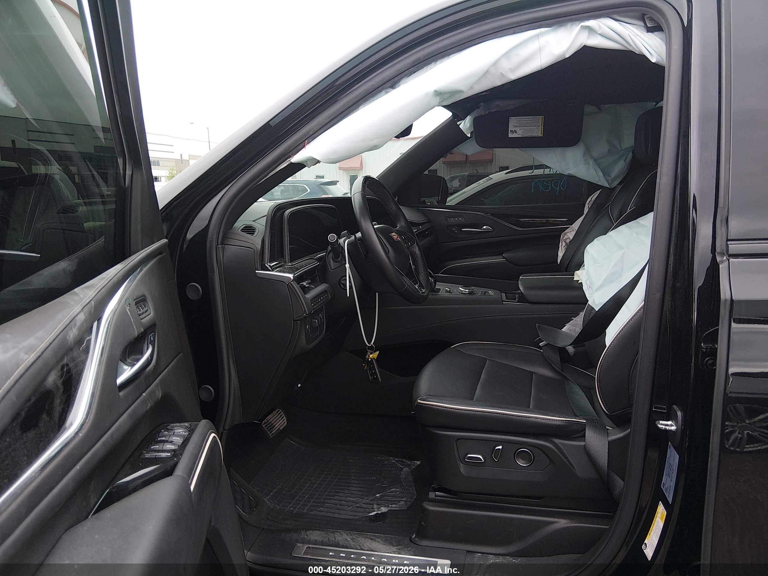 2024 Cadillac Escalade VIN 1GYS4PKL6RR229220 IAAI salvage auction — Side, Original (Texas), sold $37,850 on 2026-08-03 (photo 5)
