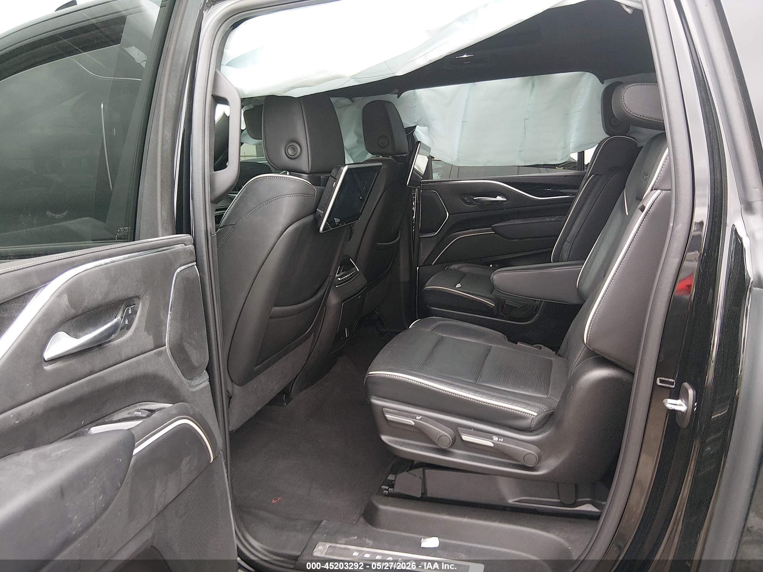 2024 Cadillac Escalade VIN 1GYS4PKL6RR229220 IAAI salvage auction — Side, Original (Texas), sold $37,850 on 2026-08-03 (photo 8)