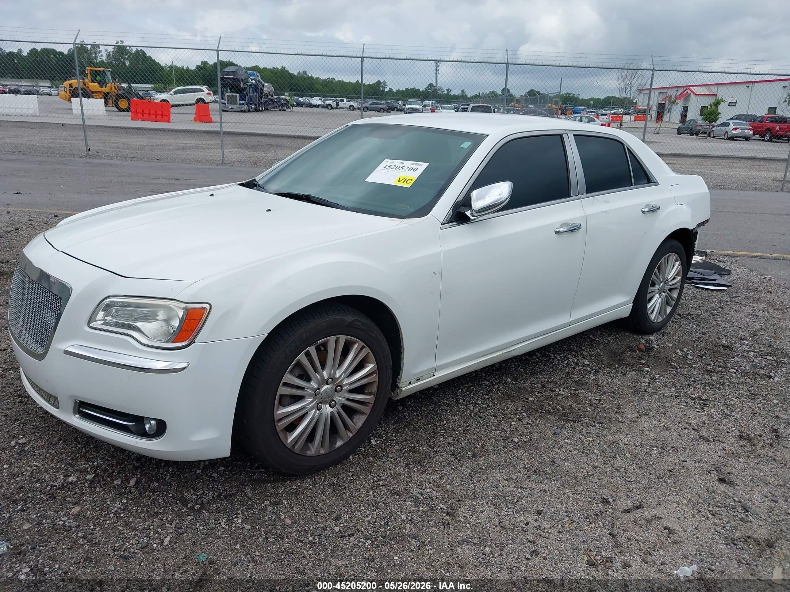 2014 Chrysler 300c VIN 2C3CCAKT0EH109311 IAAI salvage auction — Rear End, Clear (South Carolina), sold $1,700 on 2026-09-26 (photo 2)
