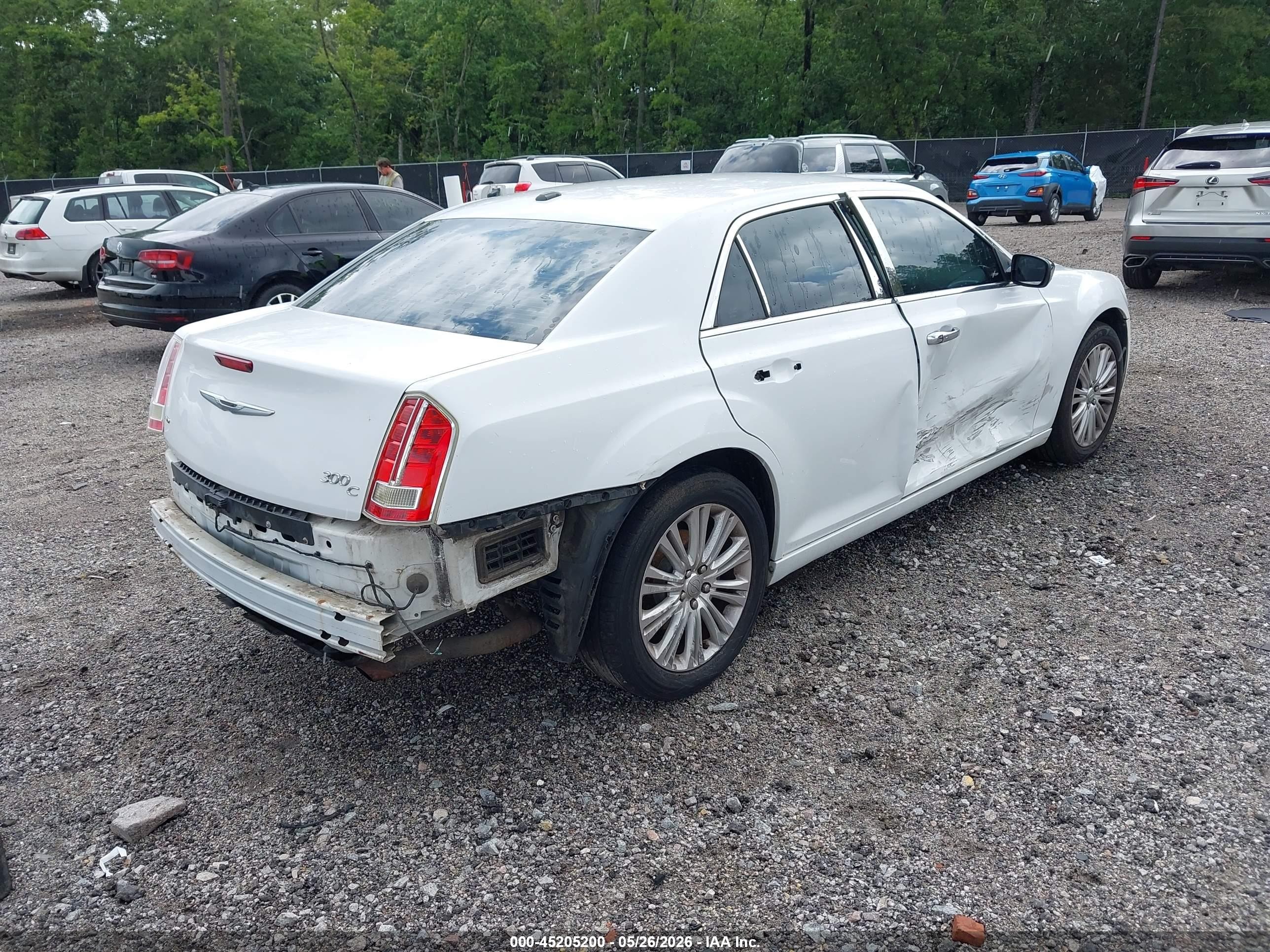 2014 Chrysler 300c VIN 2C3CCAKT0EH109311 IAAI salvage auction — Rear End, Clear (South Carolina), sold $1,700 on 2026-09-26 (photo 4)