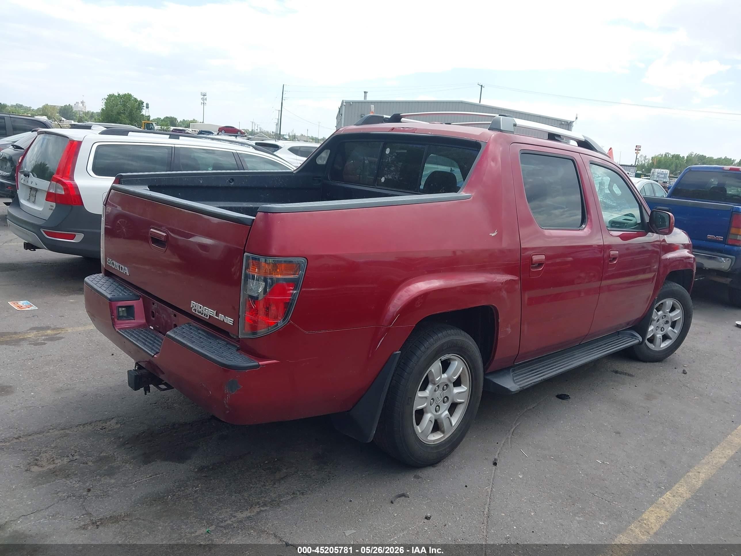 2006 Honda Ridgeline VIN 2HJYK16566H530544 IAAI salvage auction — Front & Rear, Salvage (Utah), sold $275 on 2026-07-09 (photo 4)