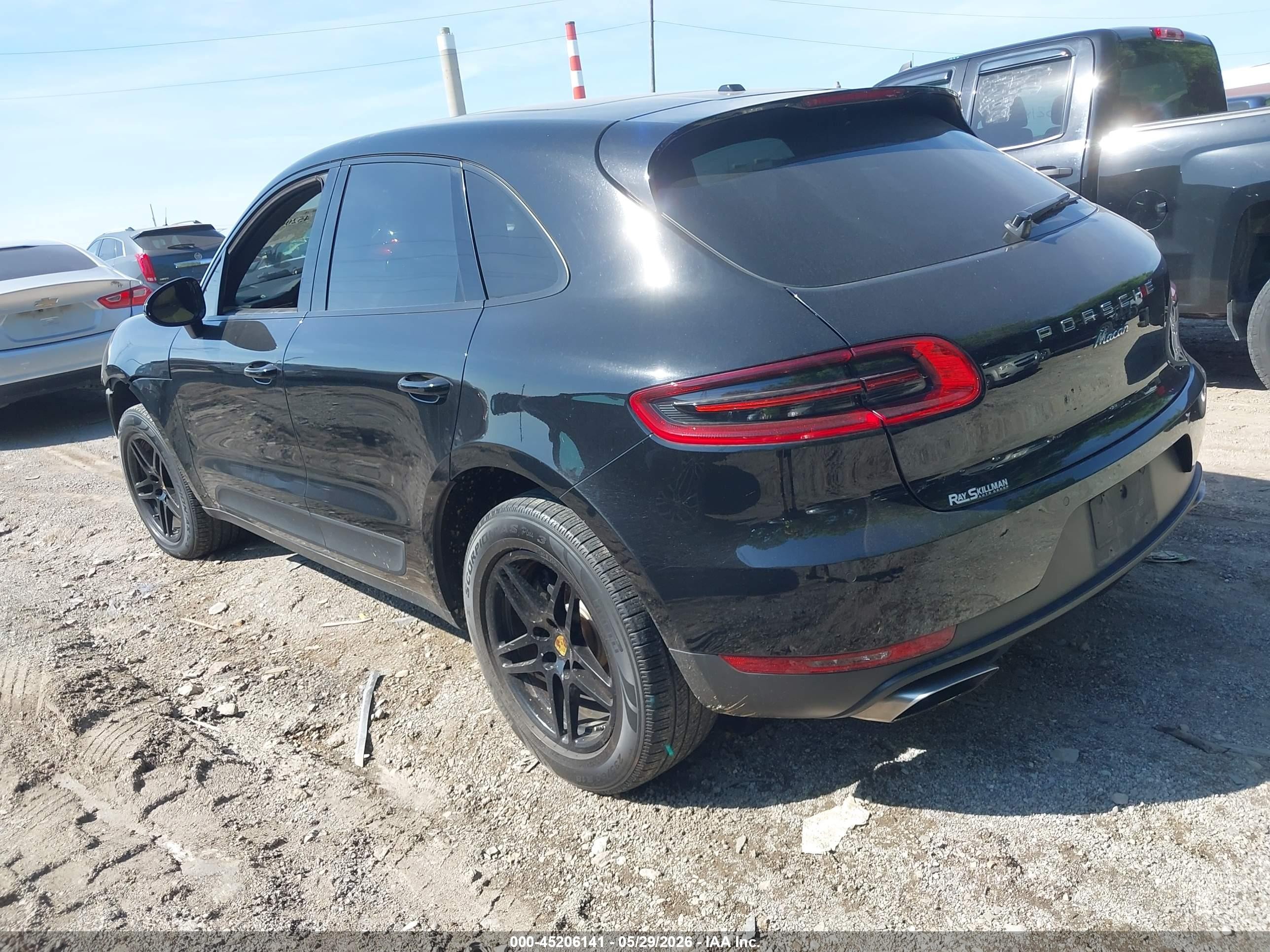 2018 Porsche Macan VIN WP1AA2A51JLB11064 IAAI salvage auction — Front End, Clear (Indiana), sold $6,975 on 2026-07-01 (photo 3)