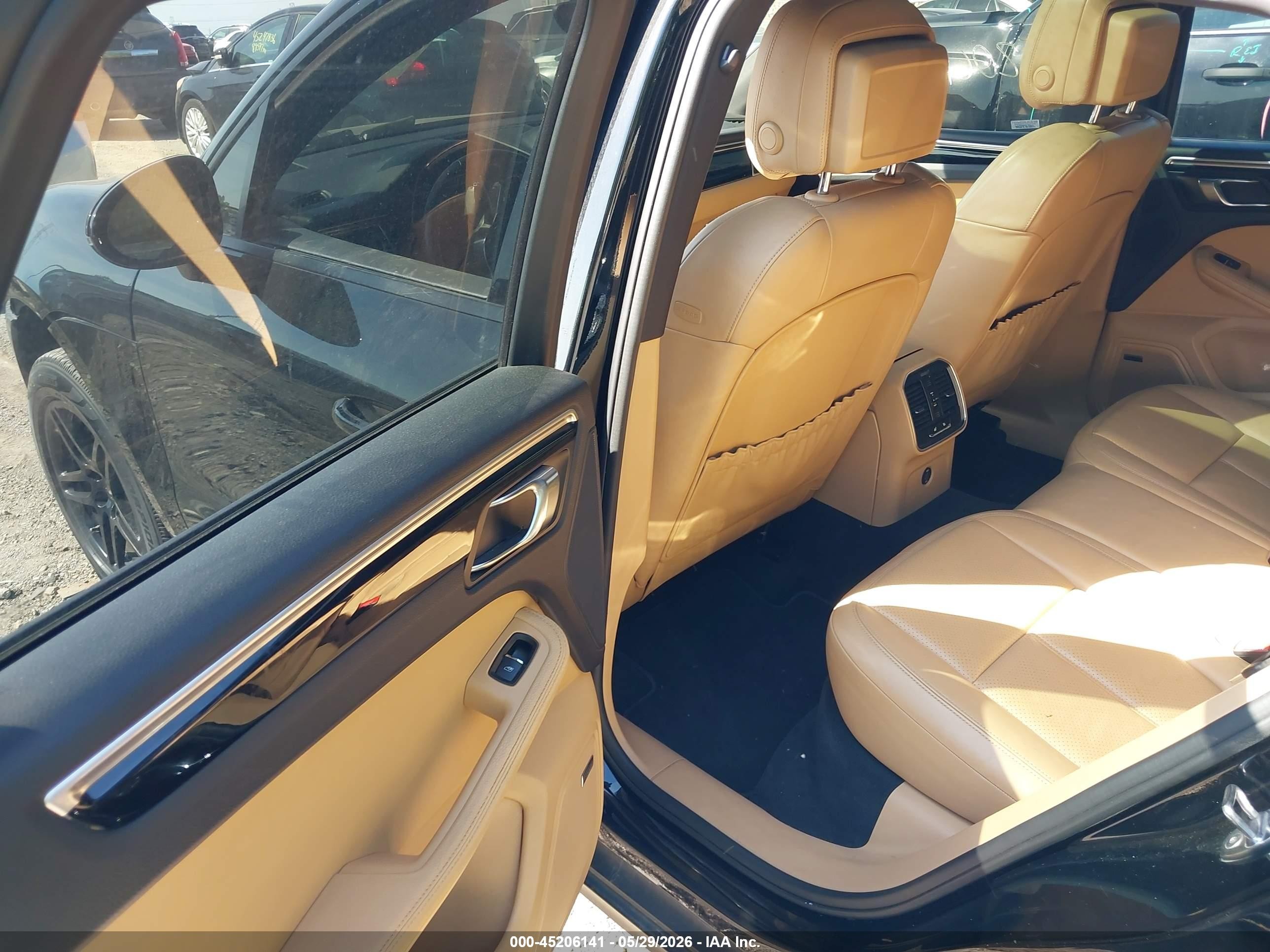 2018 Porsche Macan VIN WP1AA2A51JLB11064 IAAI salvage auction — Front End, Clear (Indiana), sold $6,975 on 2026-07-01 (photo 8)