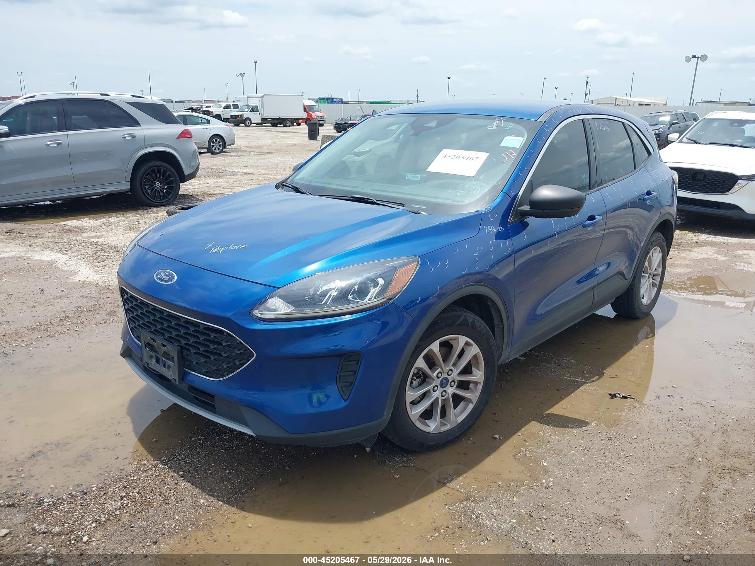 2022 Ford Escape VIN 1FMCU0G69NUA90112 IAAI salvage auction — Hail, Original (Texas), sold $2,750 on 2026-09-02 (photo 2)