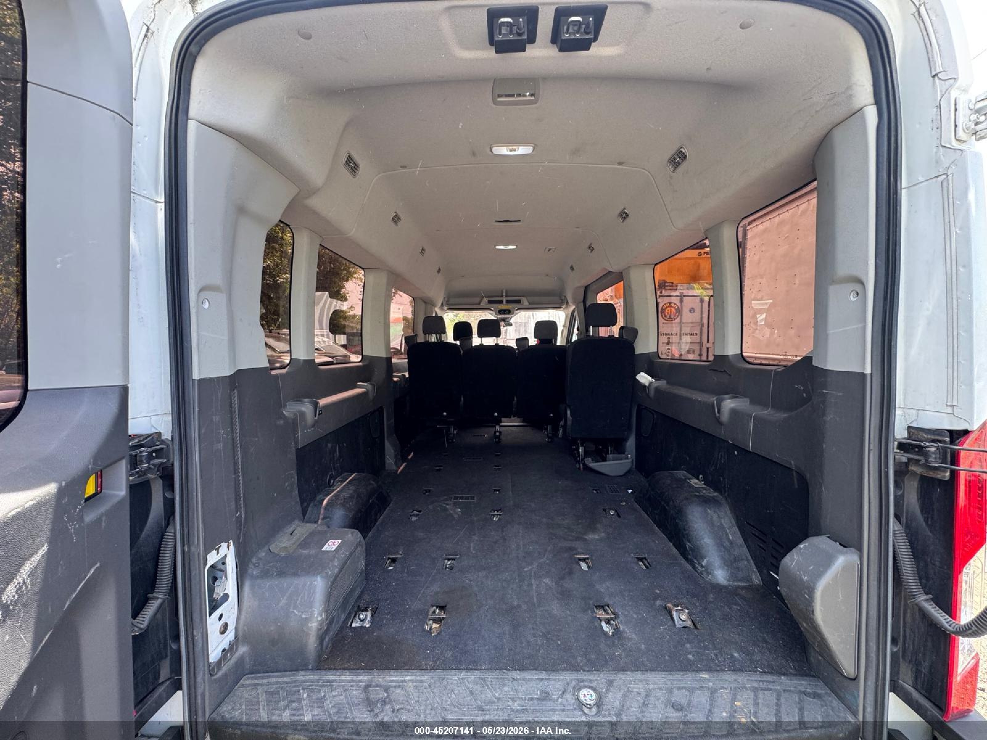 2020 Ford Transit VIN 1FBAX2C83LKA43287 IAAI salvage auction — Unknown, Clear (New York), sold $5,725 on 2026-07-01 (photo 8)