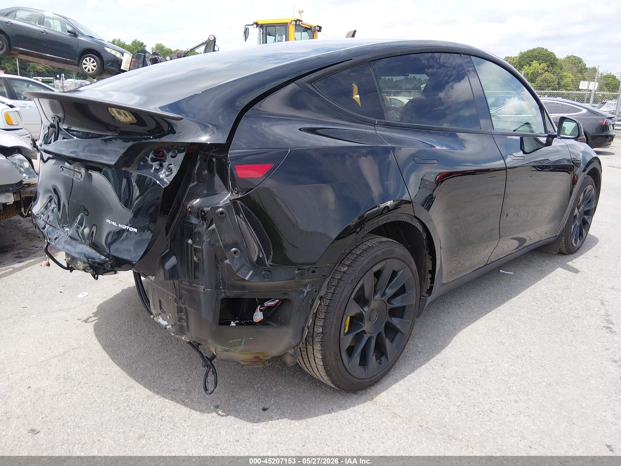 2021 Tesla Model y VIN 5YJYGDEEXMF139036 IAAI salvage auction — Rear End, Salvage (North Carolina), sold $11,200 on 2026-09-12 (photo 4)
