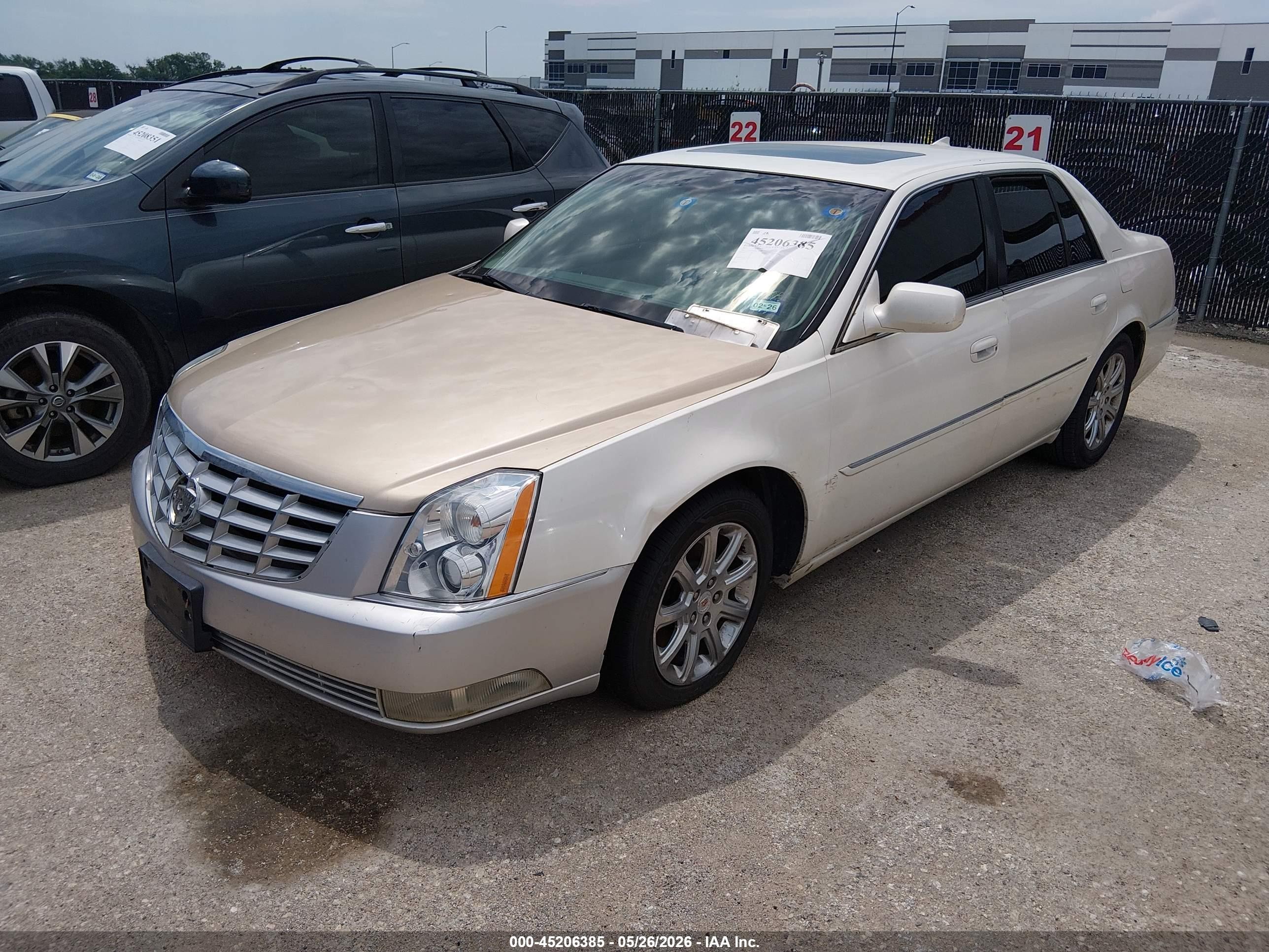 2011 Cadillac Dts VIN 1G6KD5E64BU109308 IAAI salvage auction — Normal Wear, Original (Texas), sold $750 on 2026-09-25 (photo 2)