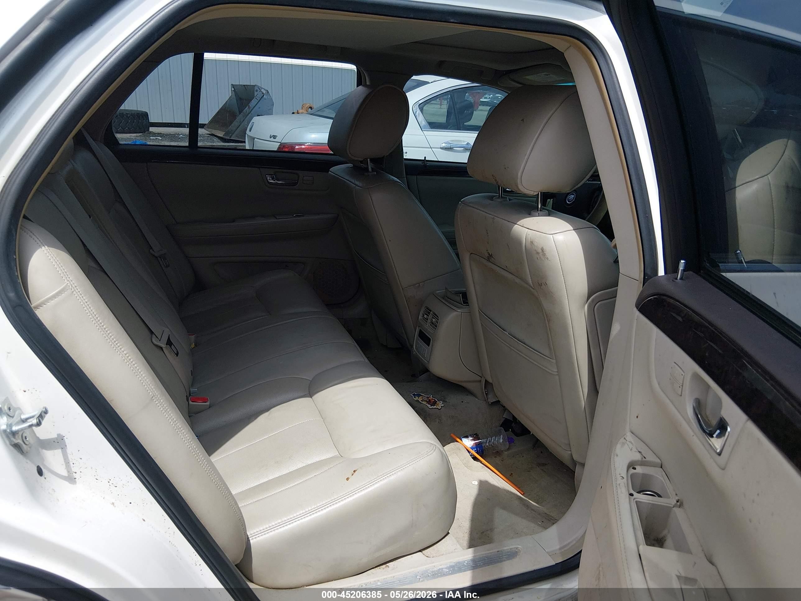 2011 Cadillac Dts VIN 1G6KD5E64BU109308 IAAI salvage auction — Normal Wear, Original (Texas), sold $750 on 2026-09-25 (photo 8)