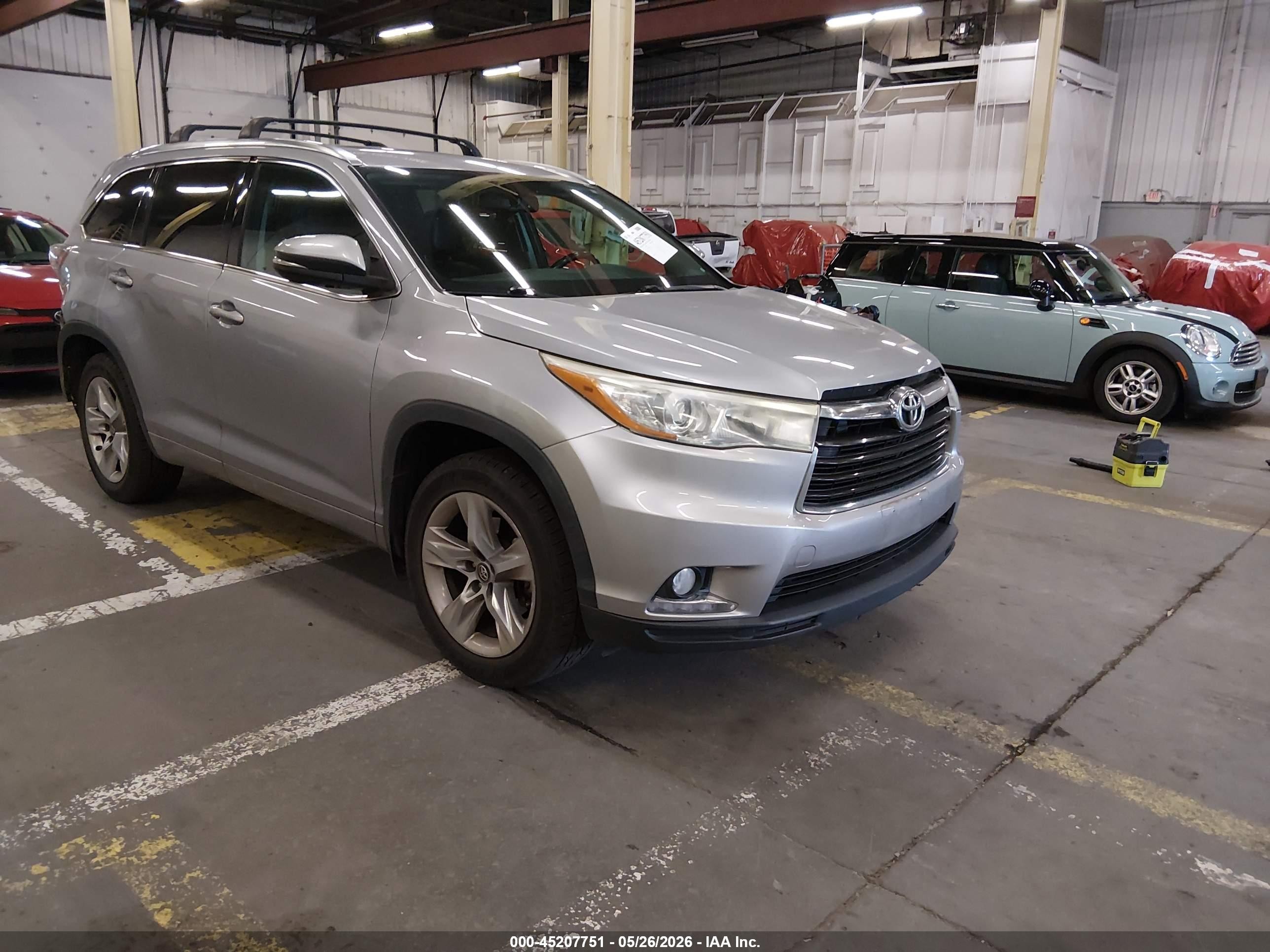 2016 Toyota Highlander VIN 5TDDKRFH0GS342648 IAAI salvage auction — Rear End, Salvage (Oregon), sold $9,050 on 2026-07-09 (photo 1)