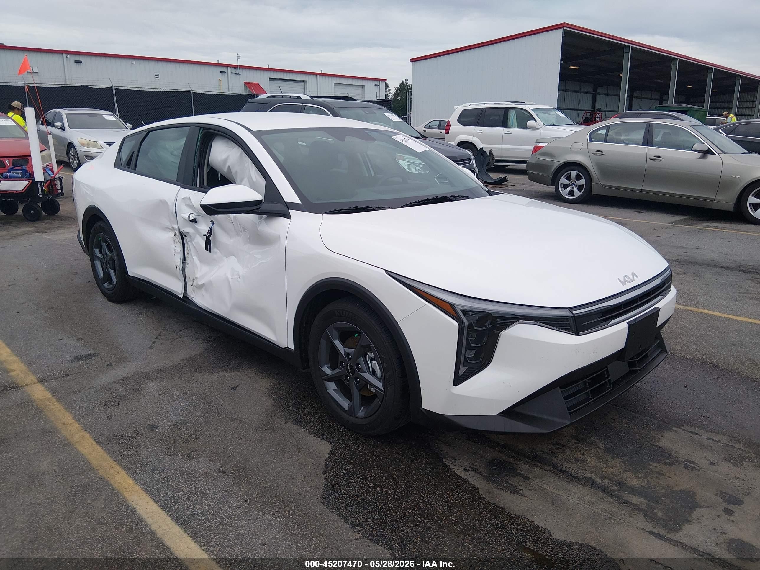 2026 Kia K4 VIN 3KPFT4DEXTE318668 — IAAI salvage auction photo