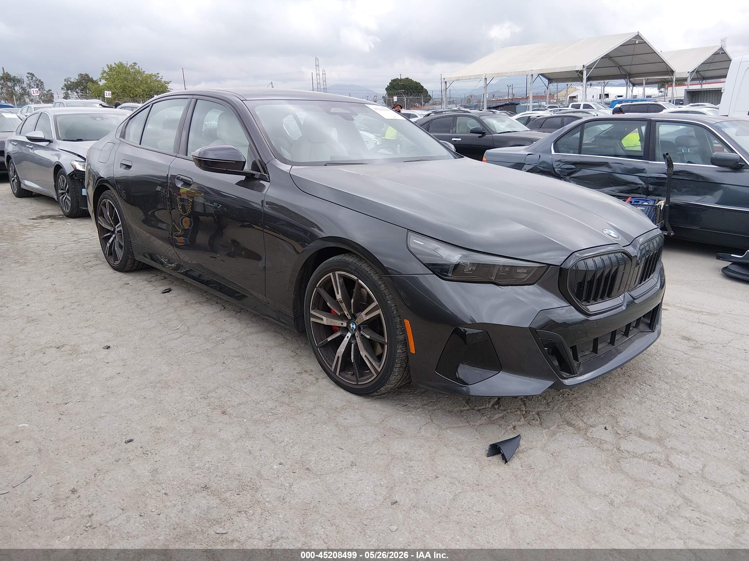 2024 BMW 5 Series VIN WBA43FJ00RCR13862 — IAAI salvage auction photo