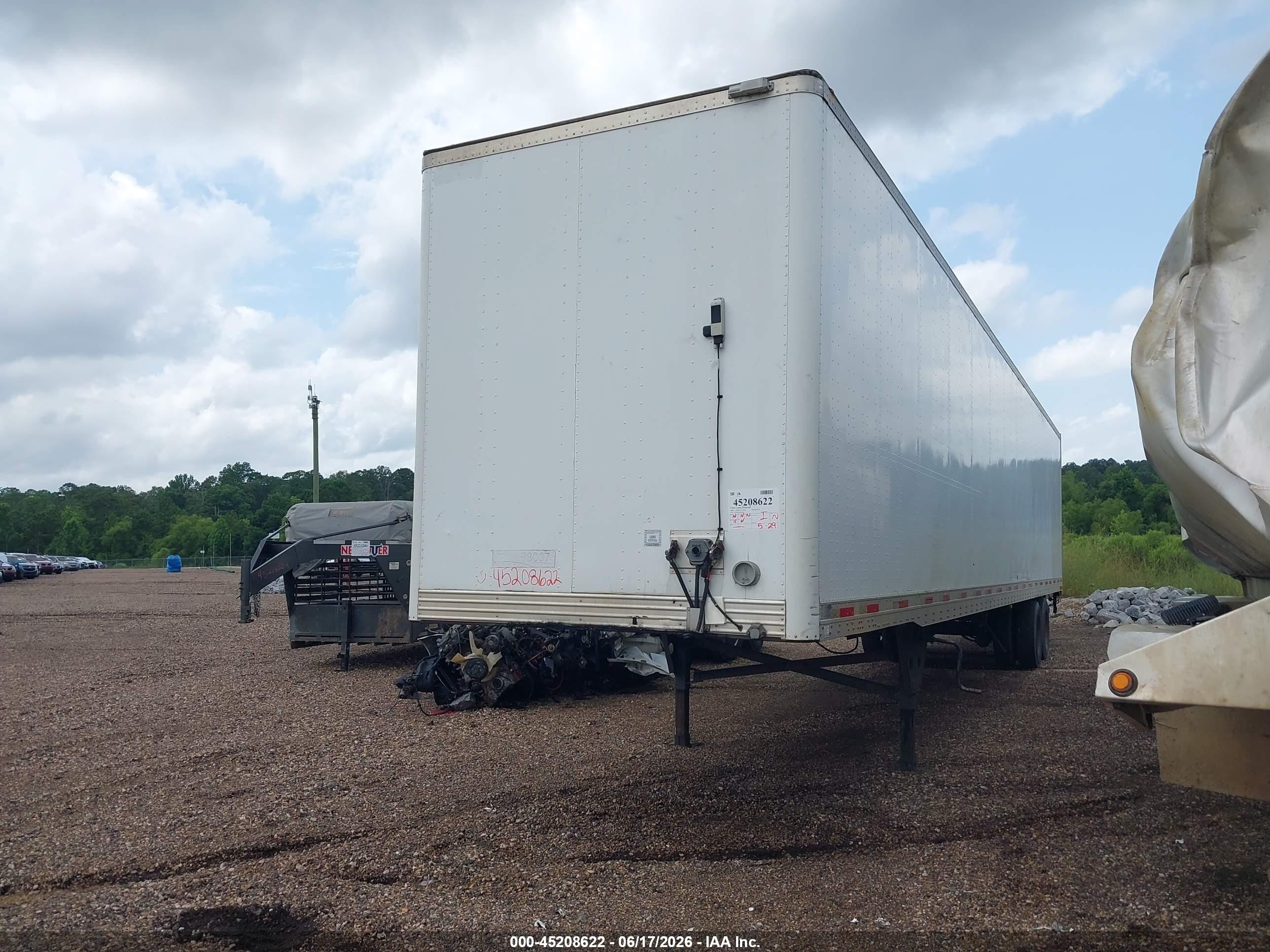 2006 Utility Trailer Mfg Unknown VIN 1UYVS25376P913807 IAAI salvage auction — Rear End, Clear (Mississippi), sold $575 on 2026-09-09 (photo 2)