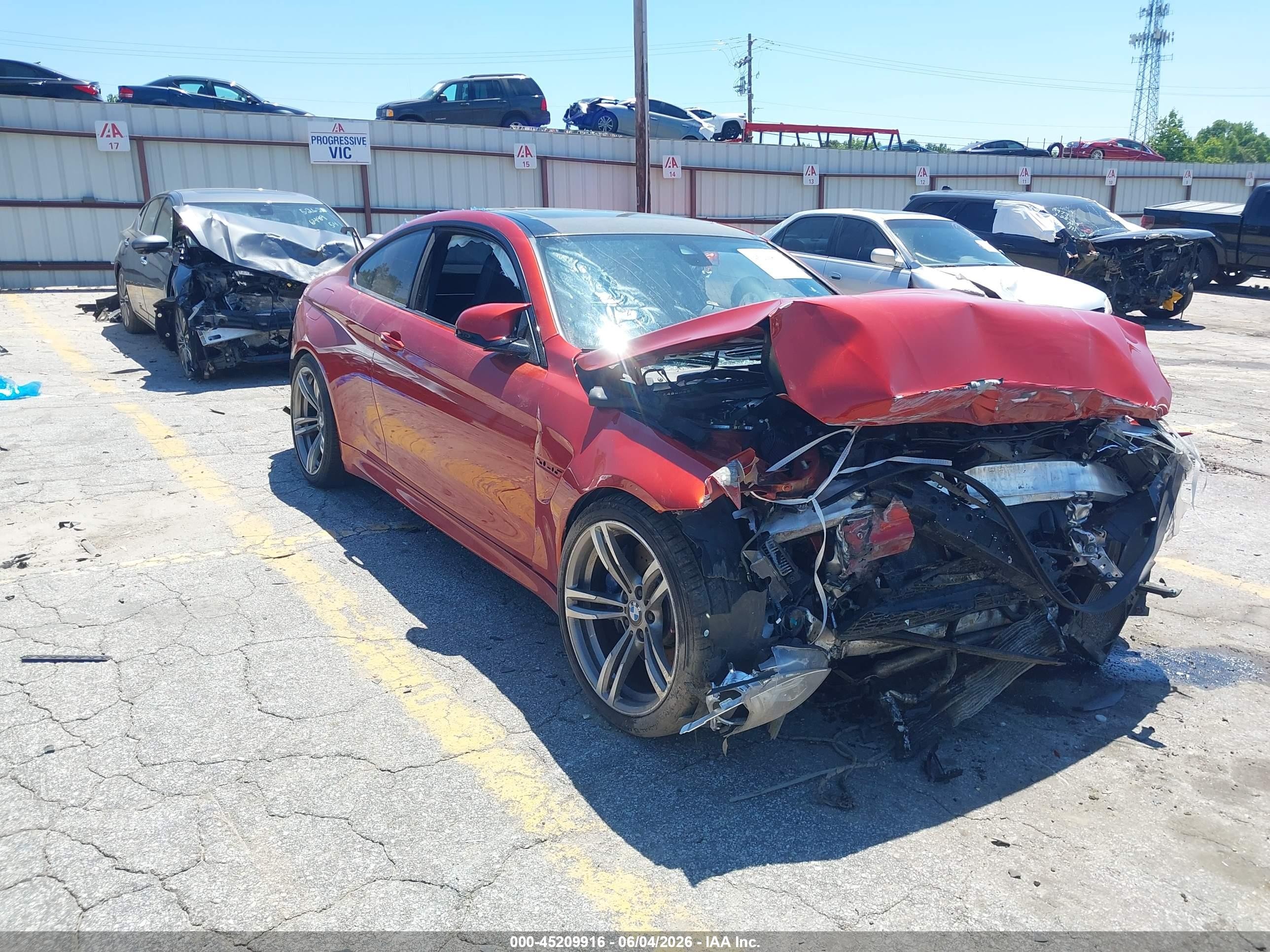 2015 BMW M4 VIN WBS3R9C58FK329310 — IAAI salvage auction photo