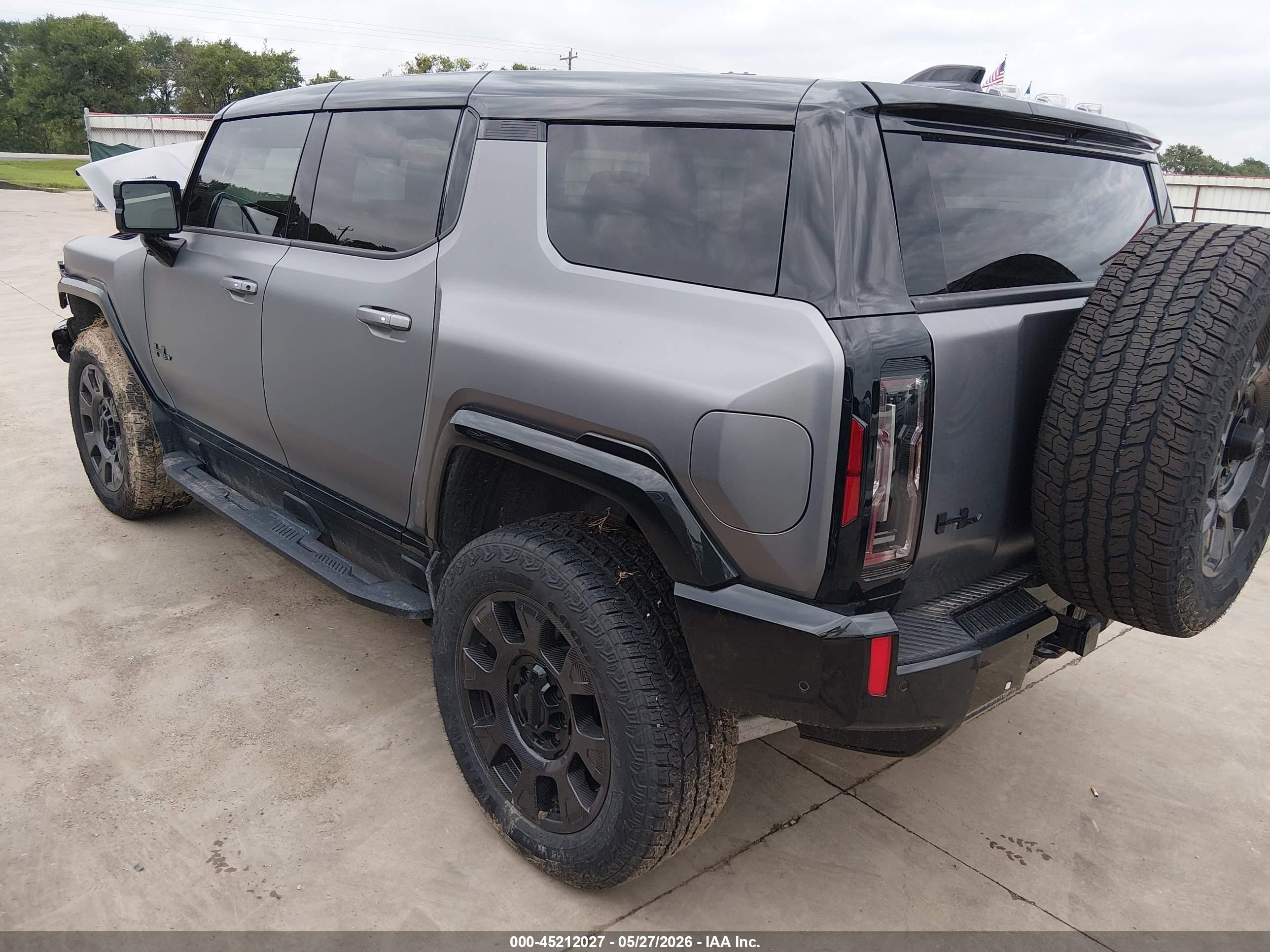 2026 Gmc Hummer ev VIN 1GKTESDC9TU603769 IAAI salvage auction — Front End, Original (Texas), sold $35,000 on 2026-09-08 (photo 3)