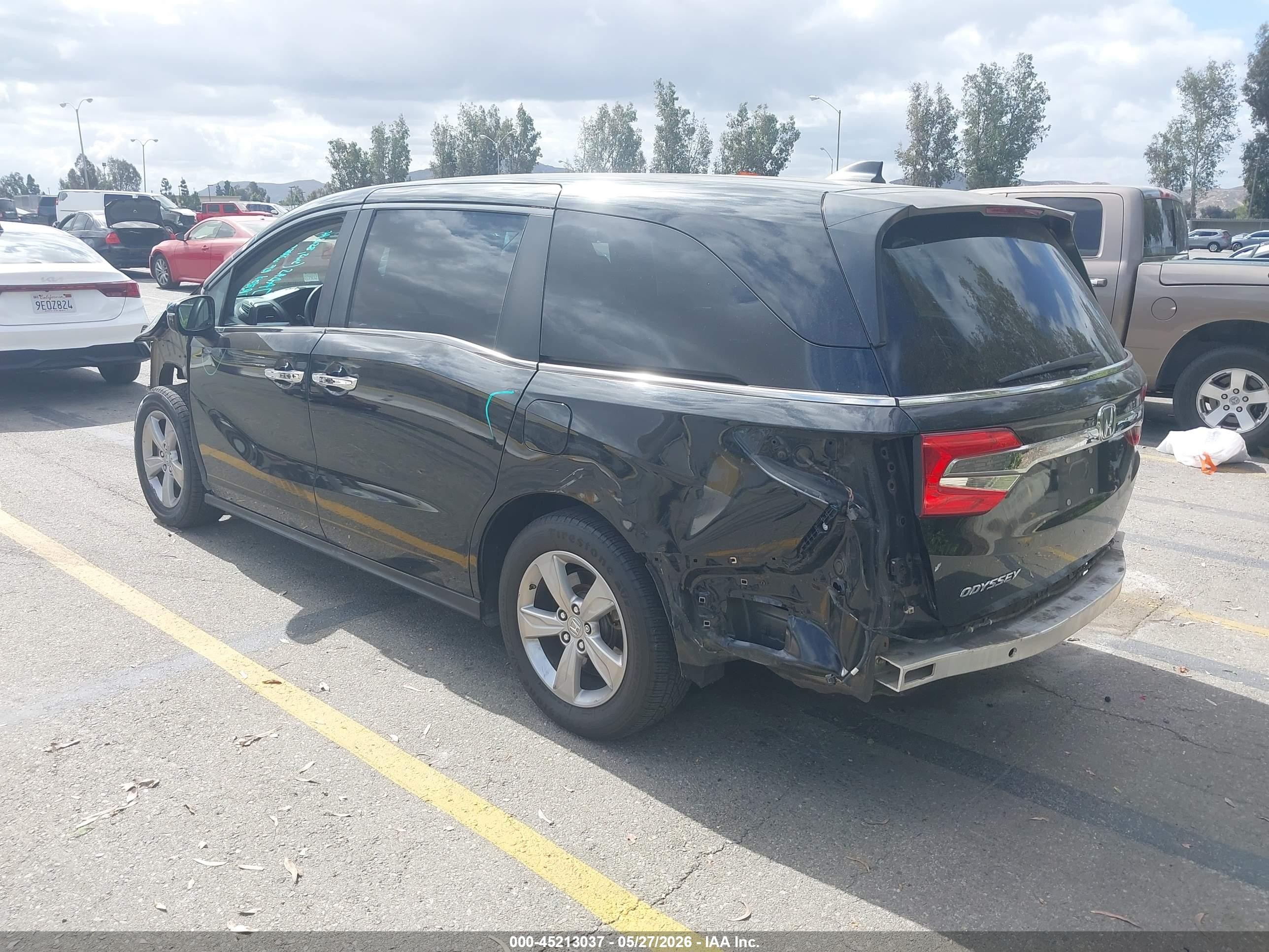 2020 Honda Odyssey VIN 5FNRL6H59LB035658 IAAI salvage auction — Rear End, Salvage (California), sold $3,850 on 2026-07-10 (photo 3)