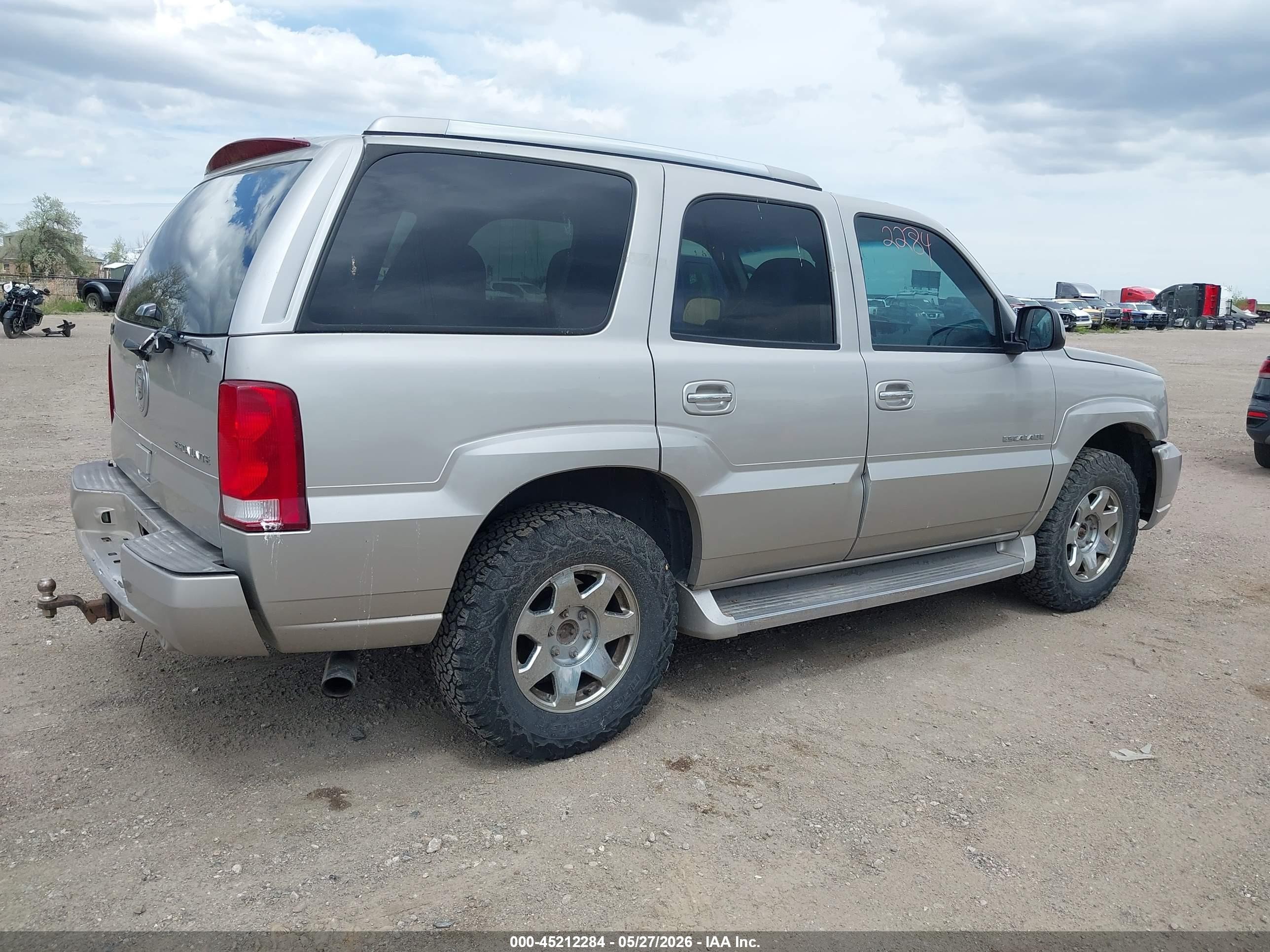 2005 Cadillac Escalade VIN 1GYEK63N75R188507 IAAI salvage auction — Front End, Clear (Wyoming), sold $500 on 2026-09-13 (photo 4)