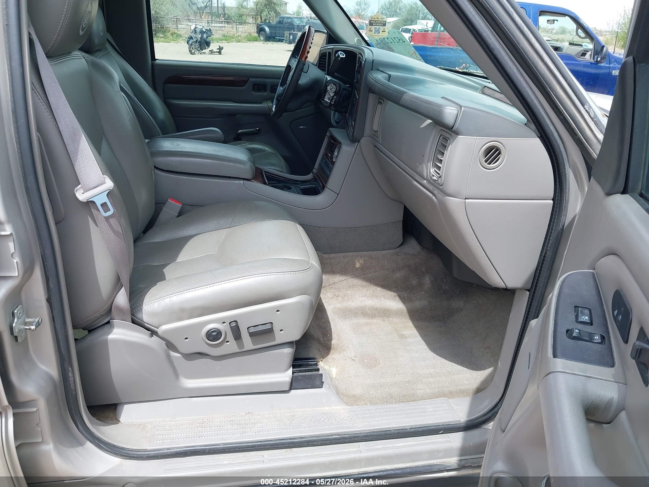 2005 Cadillac Escalade VIN 1GYEK63N75R188507 IAAI salvage auction — Front End, Clear (Wyoming), sold $500 on 2026-09-13 (photo 5)