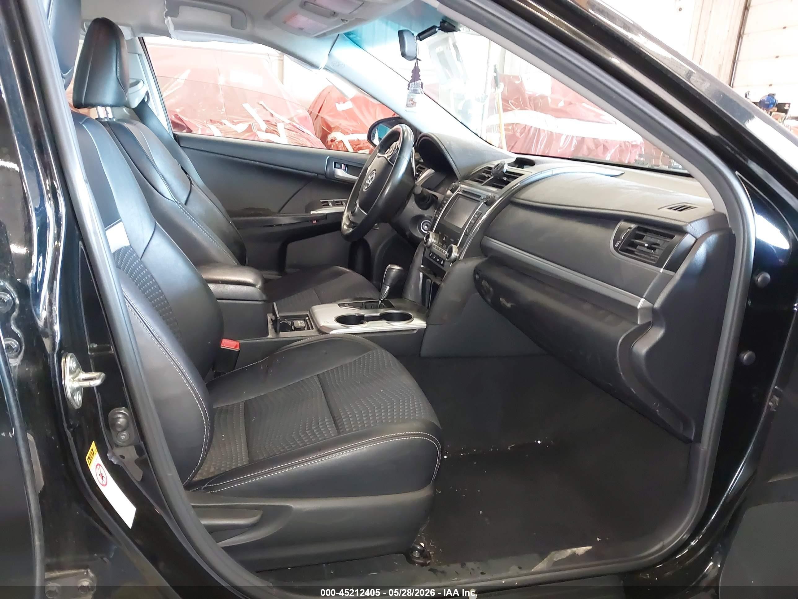 2014 Toyota Camry VIN 4T1BF1FK0EU787095 IAAI salvage auction — Side, Salvage (Oregon), sold $1,700 on 2026-07-09 (photo 5)
