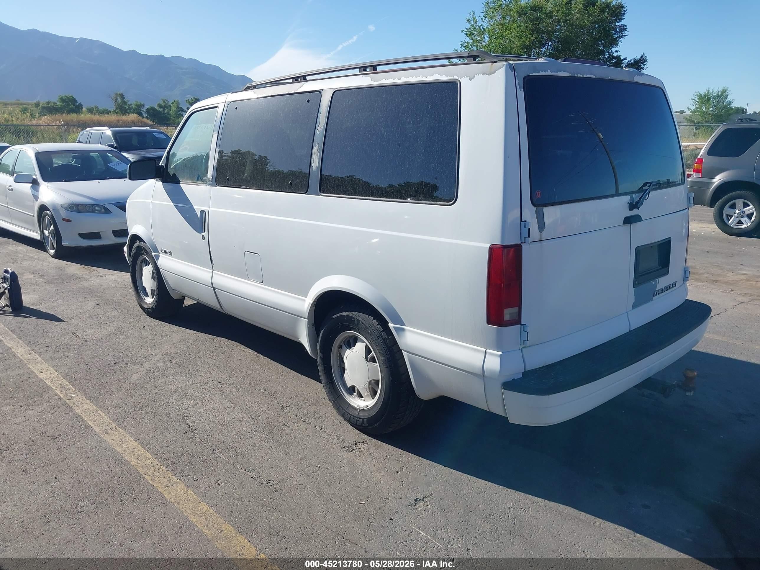 1997 Chevrolet Astro VIN 1GNDM19W5VB141622 IAAI salvage auction — Normal Wear, Clear (Utah), sold $250 on 2026-07-09 (photo 3)