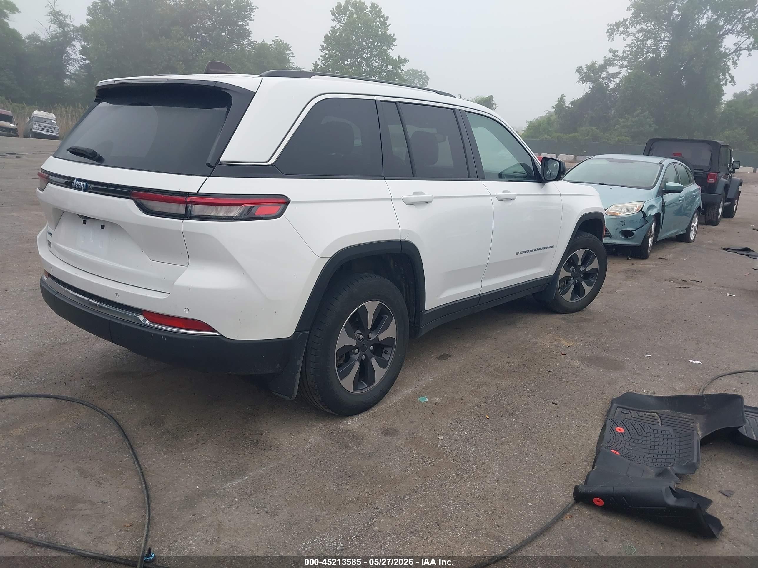 2022 Jeep Grand cherokee VIN 1C4RJYB6XN8758408 IAAI salvage auction — Unknown, Salvage - Greater Than 75% (Maryland), sold $13,600 on 2026-09-04 (photo 4)