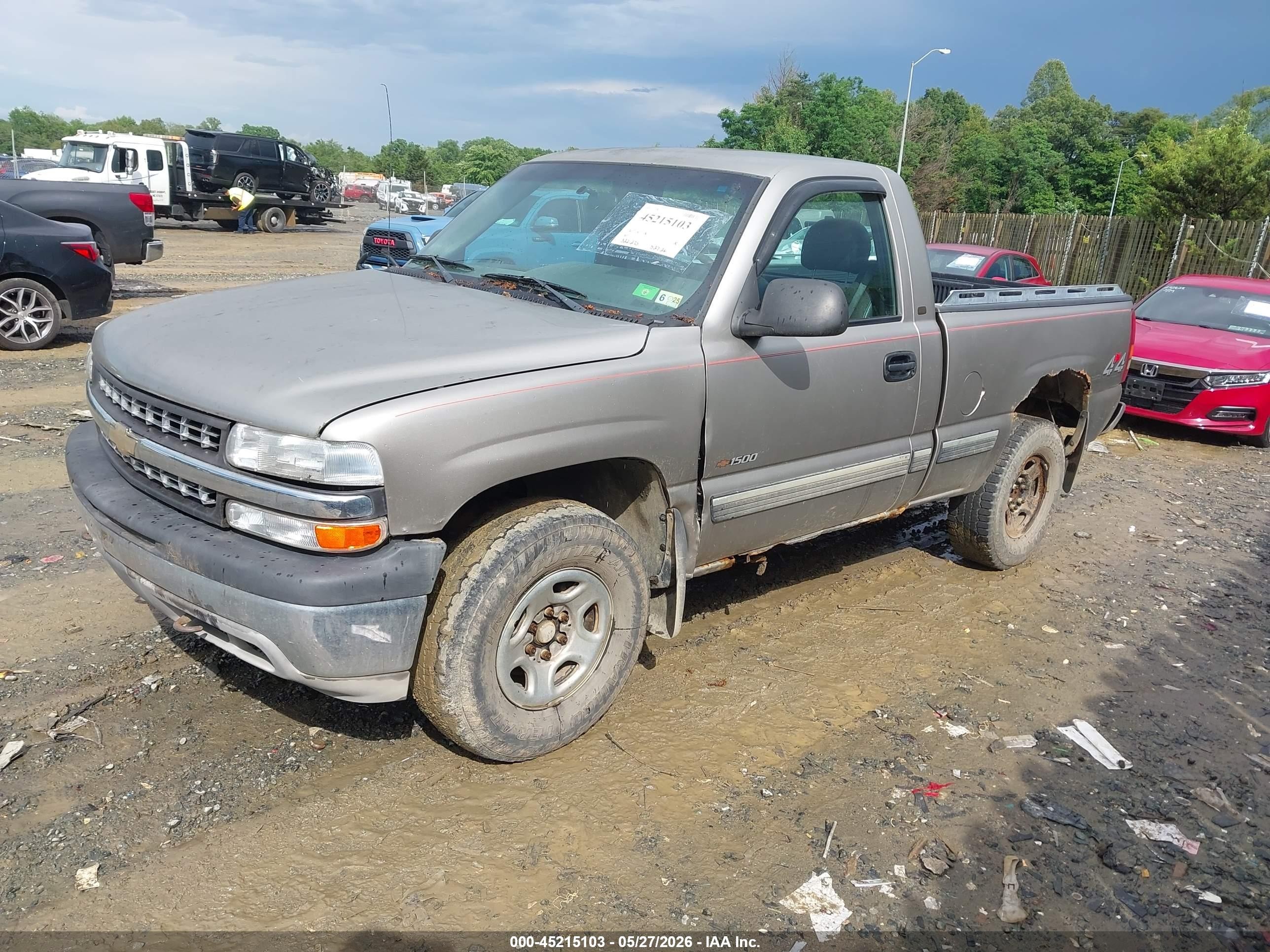 2000 Chevrolet Silverado 1500 VIN 1GCEK14W3YZ353604 IAAI salvage auction — Normal Wear, Clear (Virginia), sold $625 on 2026-07-12 (photo 2)
