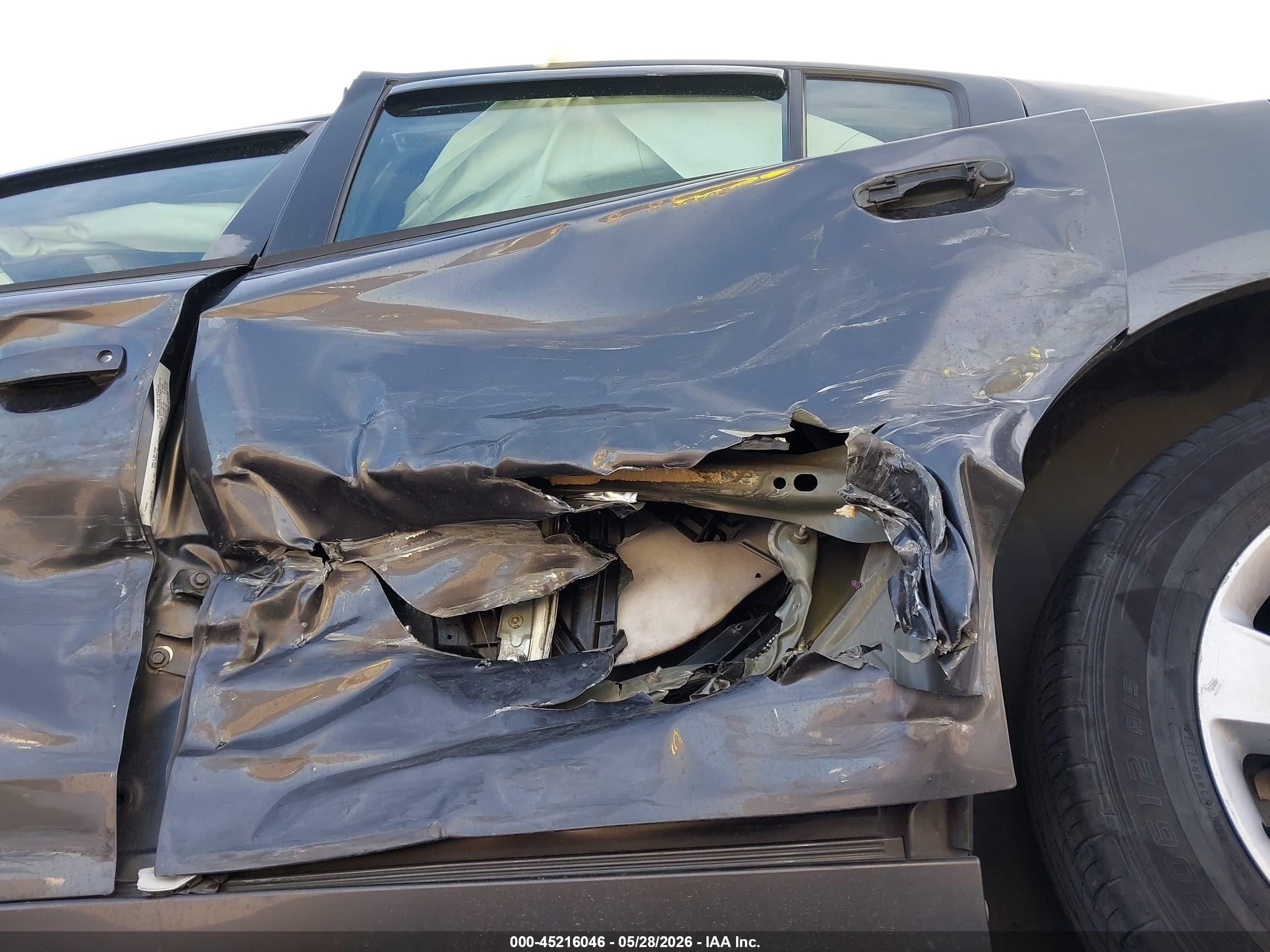 2013 Dodge Charger VIN 2C3CDXBGXDH729830 IAAI salvage auction — Side, Salvage (New Mexico), sold $725 on 2026-07-06 (photo 6)