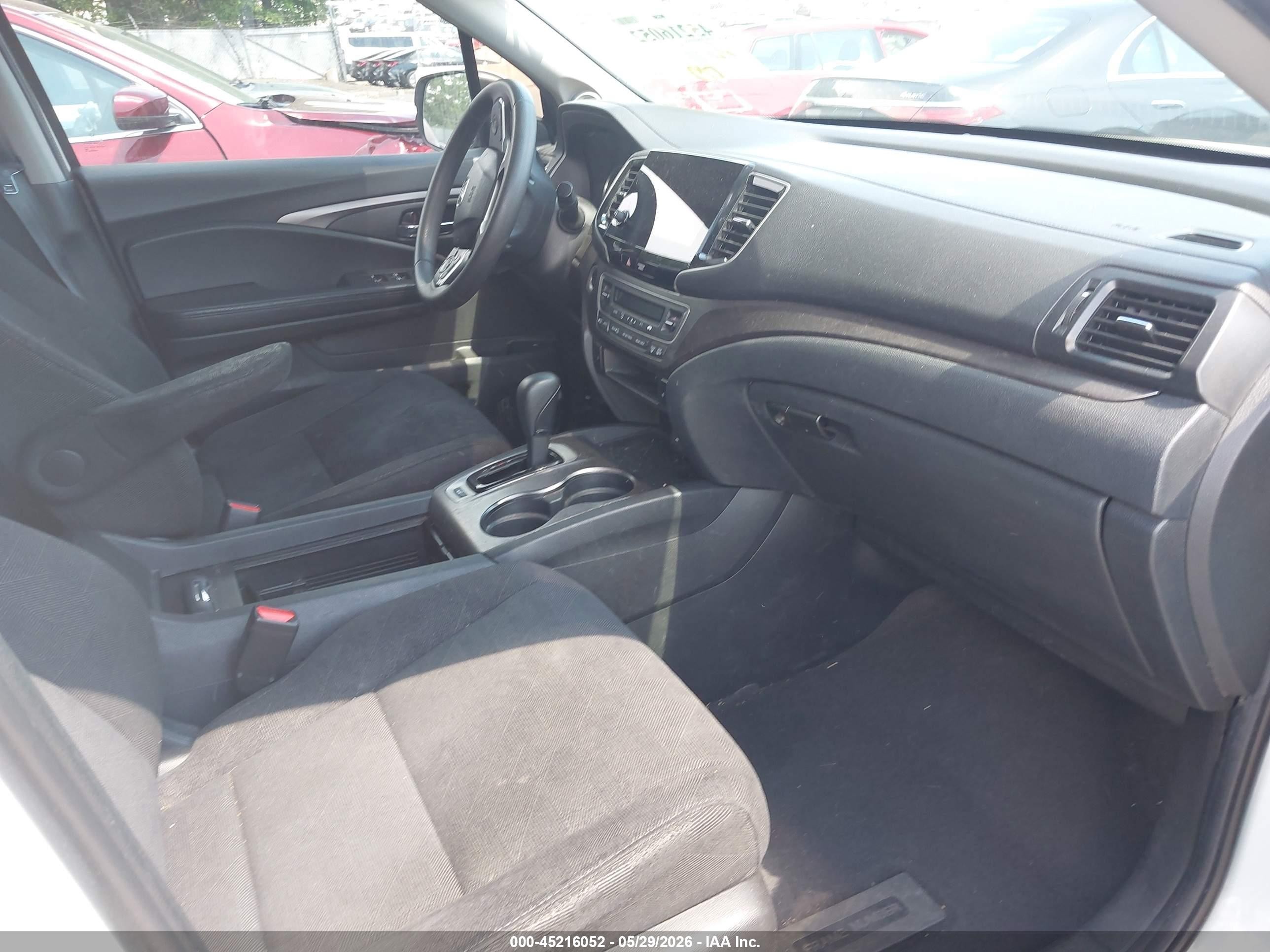 2020 Honda Pilot VIN 5FNYF6H34LB055060 IAAI salvage auction — Water/Flood, Mv-907A (New York), sold $5,600 on 2026-09-14 (photo 5)