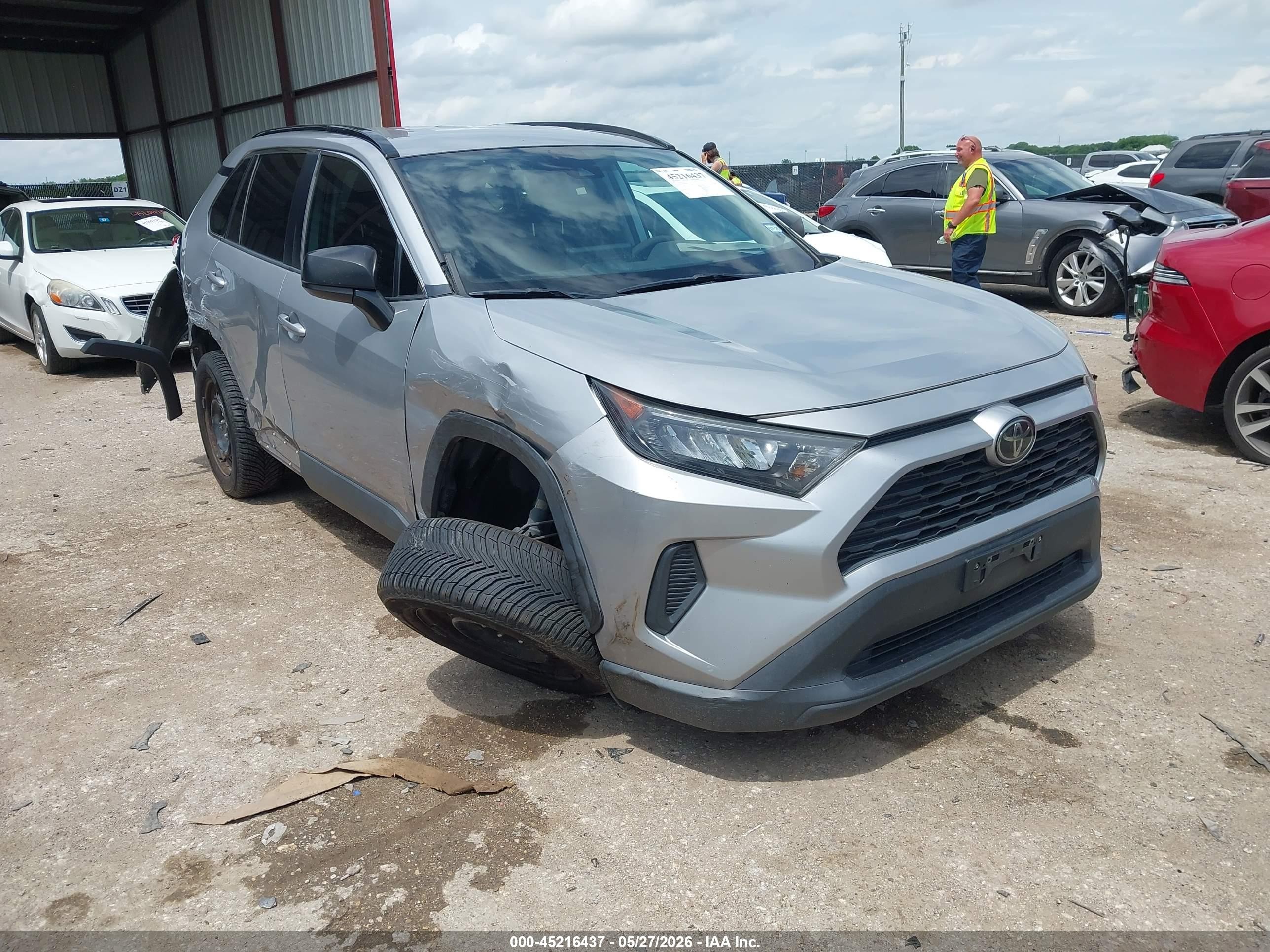 2019 Toyota RAV4 VIN 2T3H1RFV7KW018288 IAAI salvage auction — Side, Original (Texas), sold $6,000 on 2026-07-09 (photo 1)