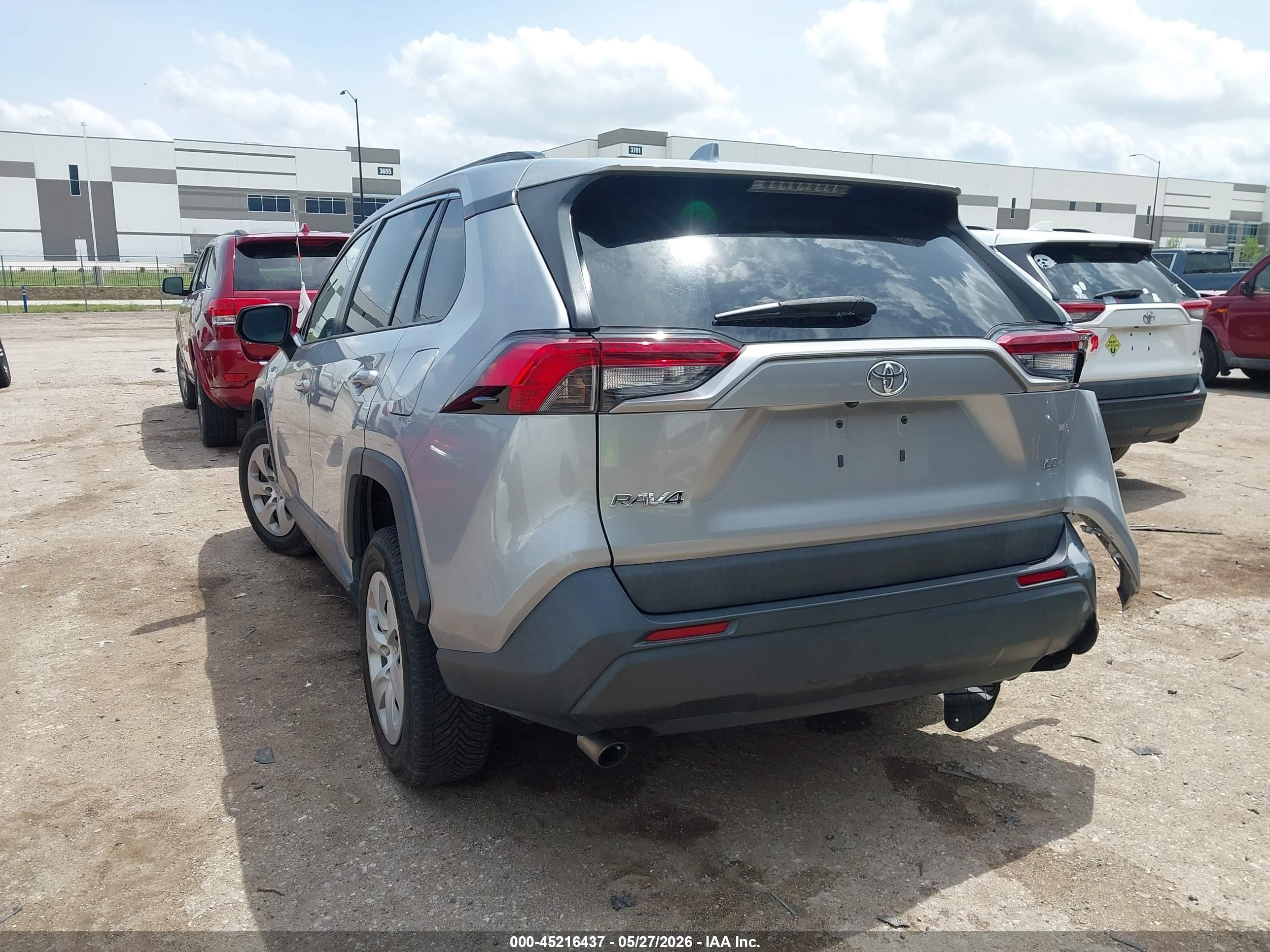 2019 Toyota RAV4 VIN 2T3H1RFV7KW018288 IAAI salvage auction — Side, Original (Texas), sold $6,000 on 2026-07-09 (photo 3)