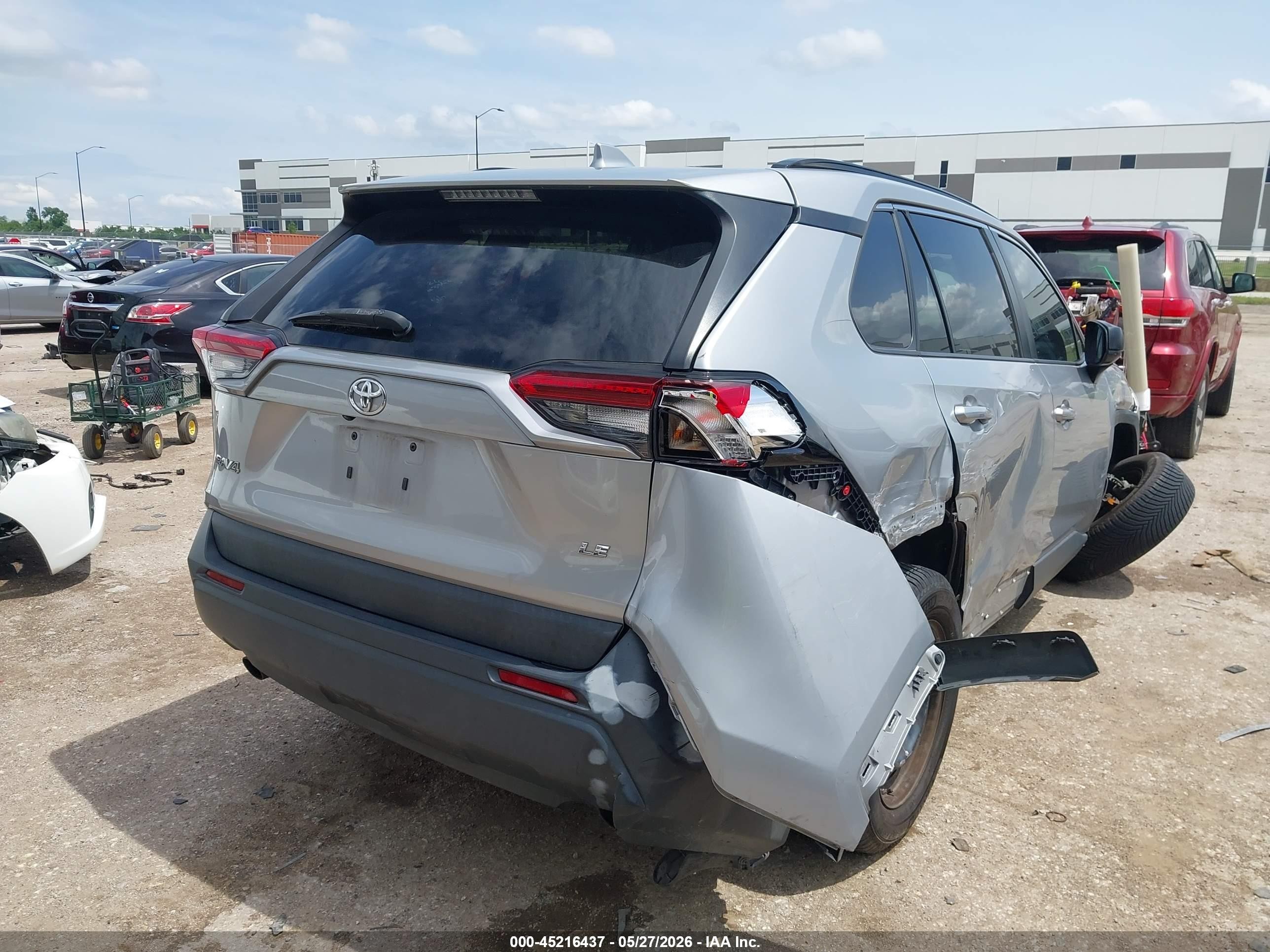 2019 Toyota RAV4 VIN 2T3H1RFV7KW018288 IAAI salvage auction — Side, Original (Texas), sold $6,000 on 2026-07-09 (photo 4)