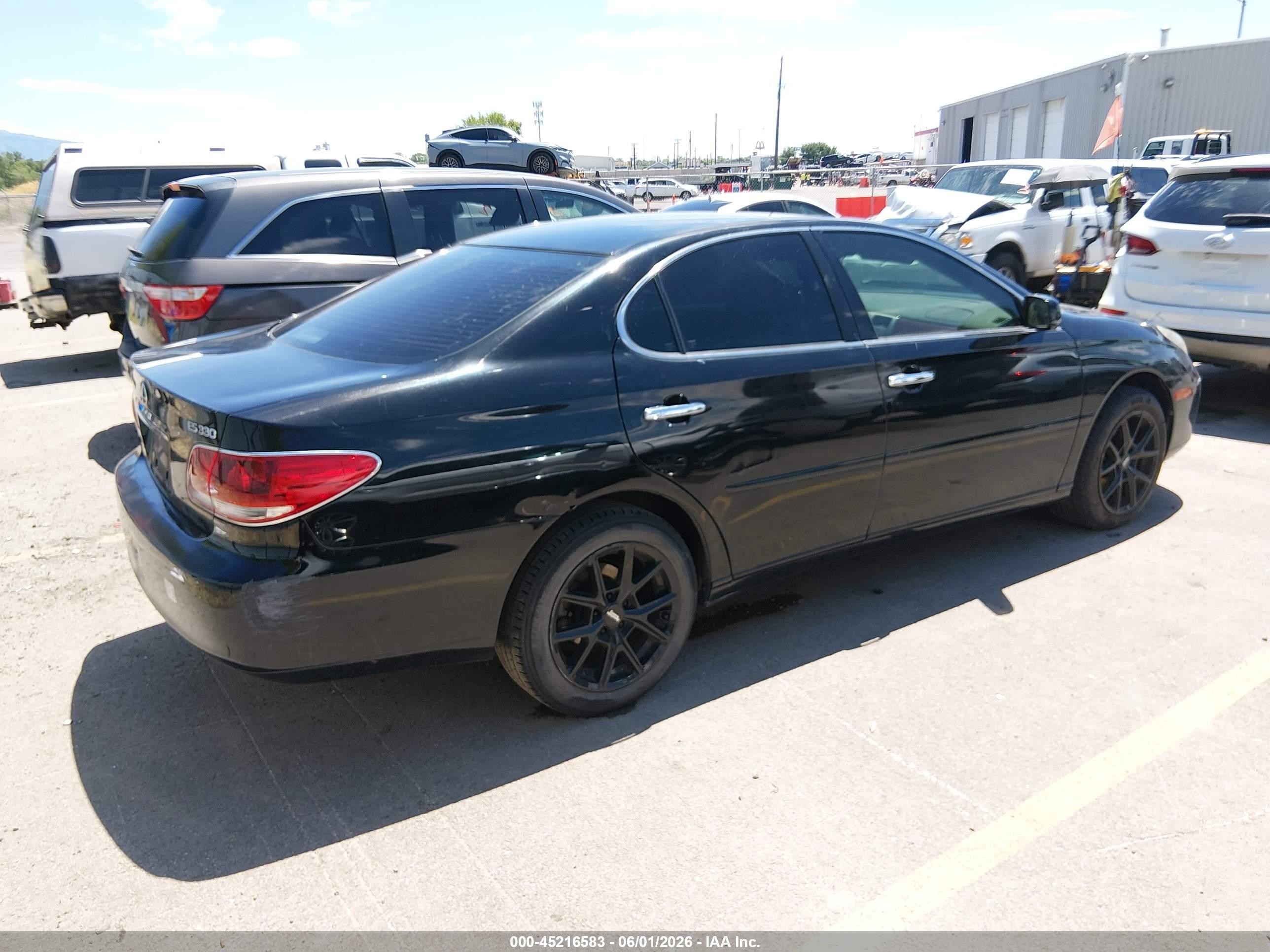 2005 Lexus ES 330 VIN JTHBA30G650023888 IAAI salvage auction — Side, Salvage (Utah), sold $325 on 2026-07-09 (photo 4)