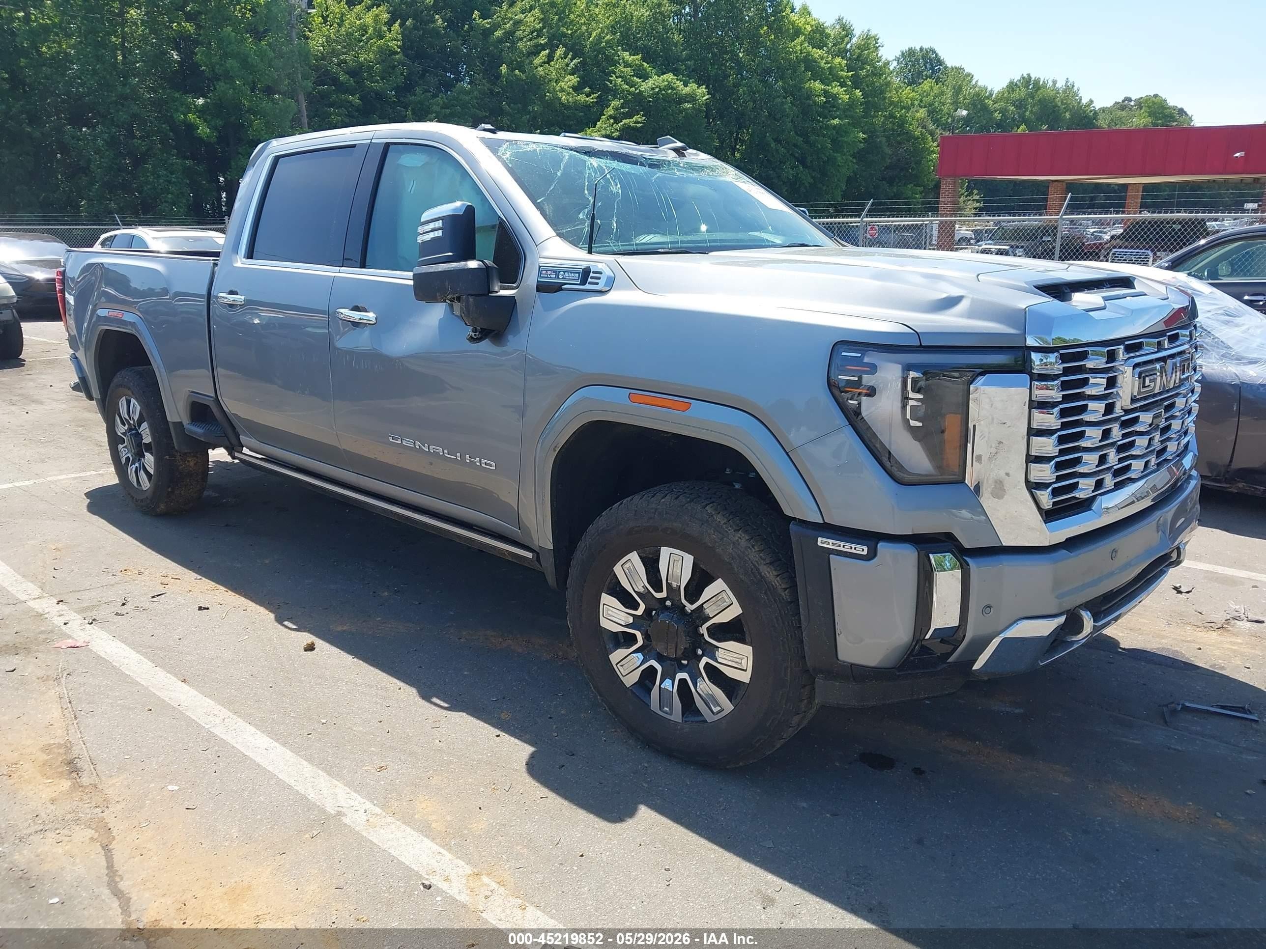 2026 GMC Sierra 2500 HD VIN 1GT4URE78TF172942 — IAAI salvage auction photo