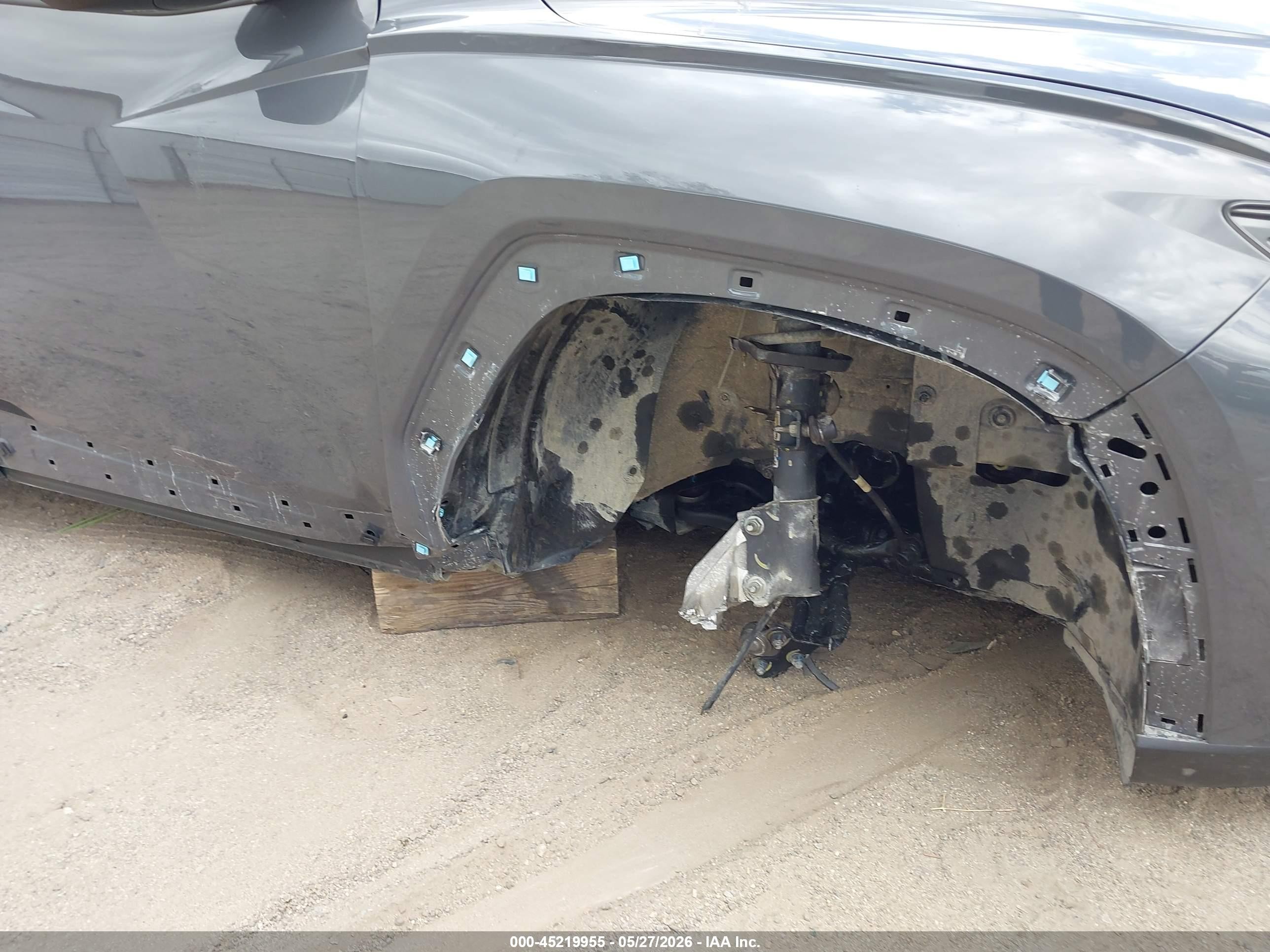 2025 Hyundai Tucson VIN 5NMJC3DE9SH566941 IAAI salvage auction — Transmission Damage, Salvage (California), sold $7,400 on 2026-07-10 (photo 6)