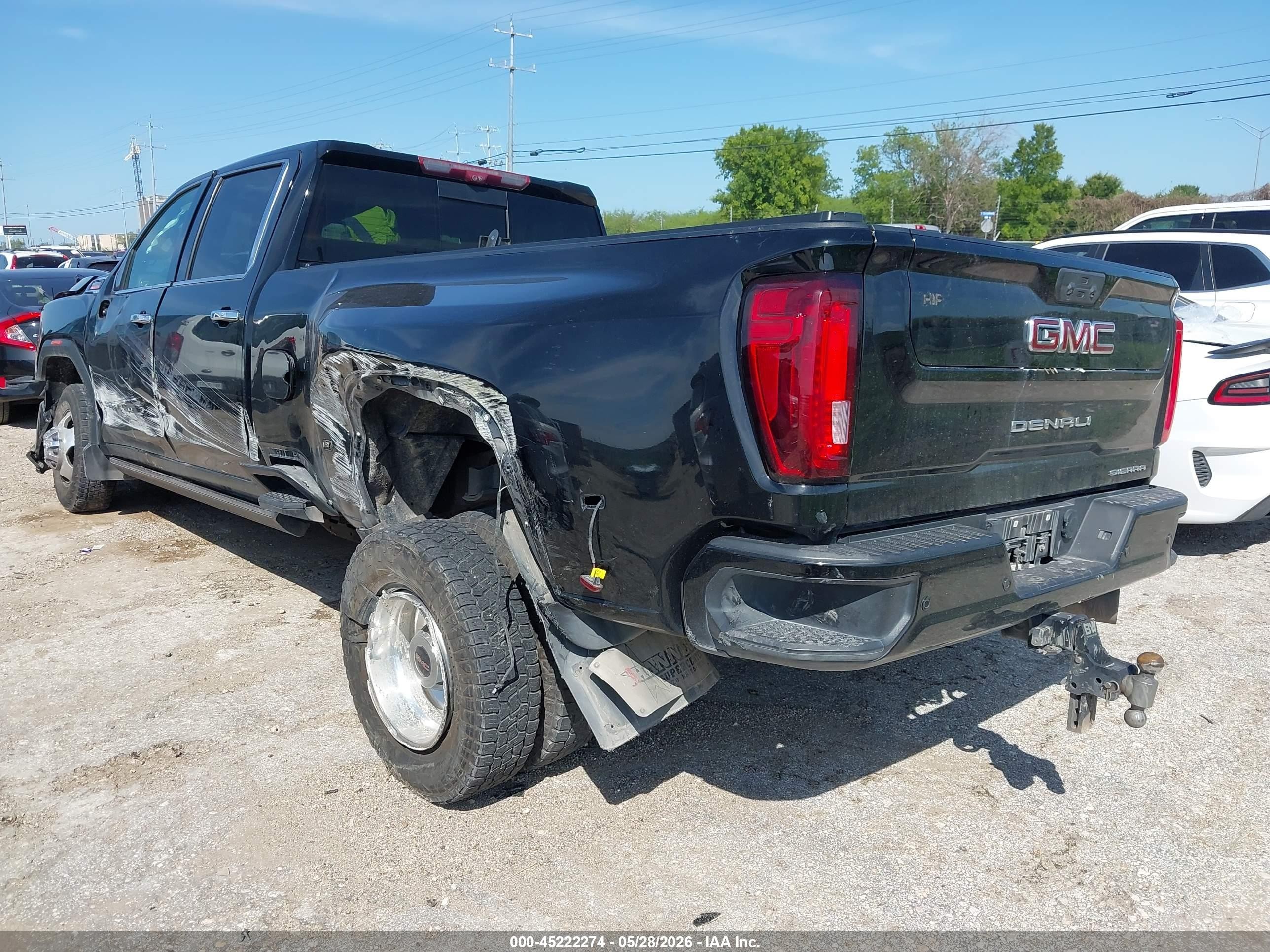 2022 Gmc SIERRA VIN 1GT49WEY9NF185999 IAAI salvage auction — Side, Salvage (Texas), sold $25,000 on 2026-09-08 (photo 3)