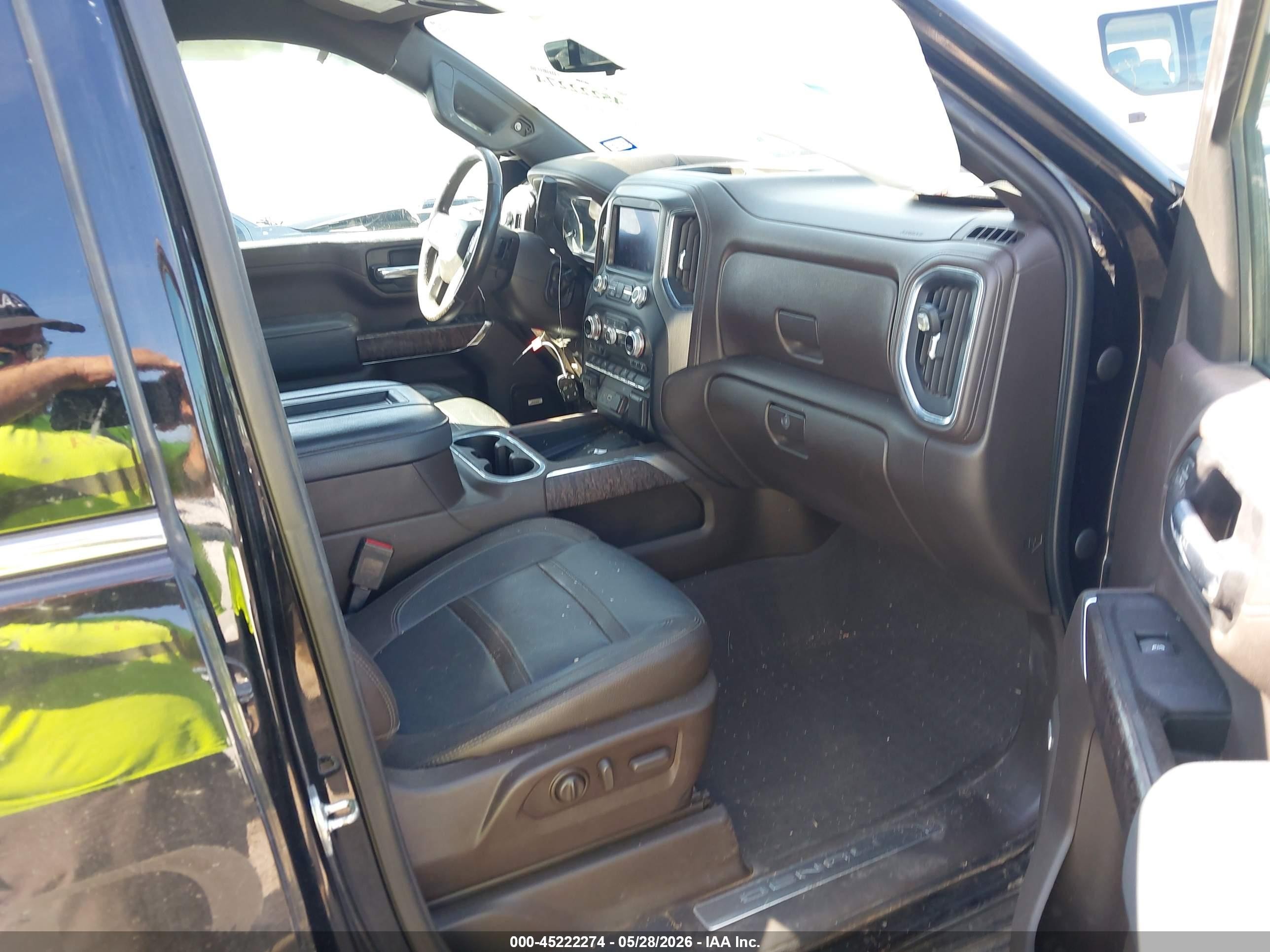 2022 Gmc SIERRA VIN 1GT49WEY9NF185999 IAAI salvage auction — Side, Salvage (Texas), sold $25,000 on 2026-09-08 (photo 5)