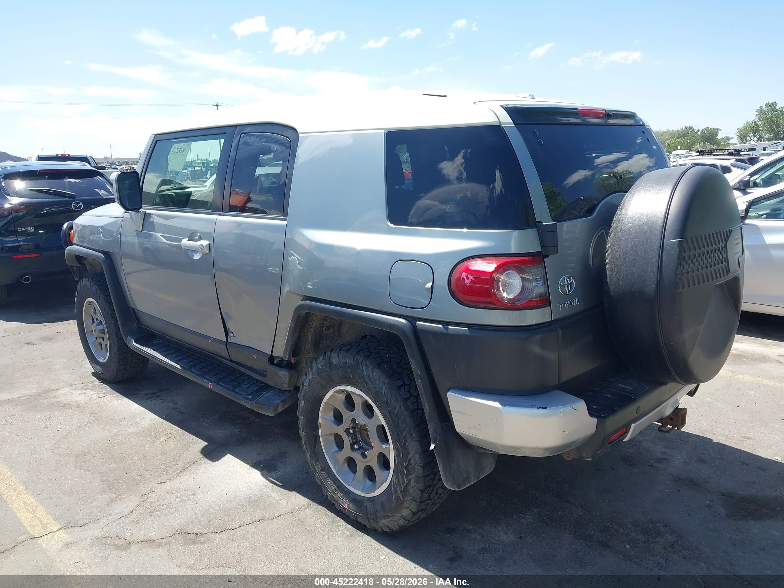 2012 Toyota FJ Cruiser VIN JTEBU4BF1CK138317 IAAI salvage auction — Side, Salvage (Utah), sold $4,500 on 2026-07-09 (photo 3)