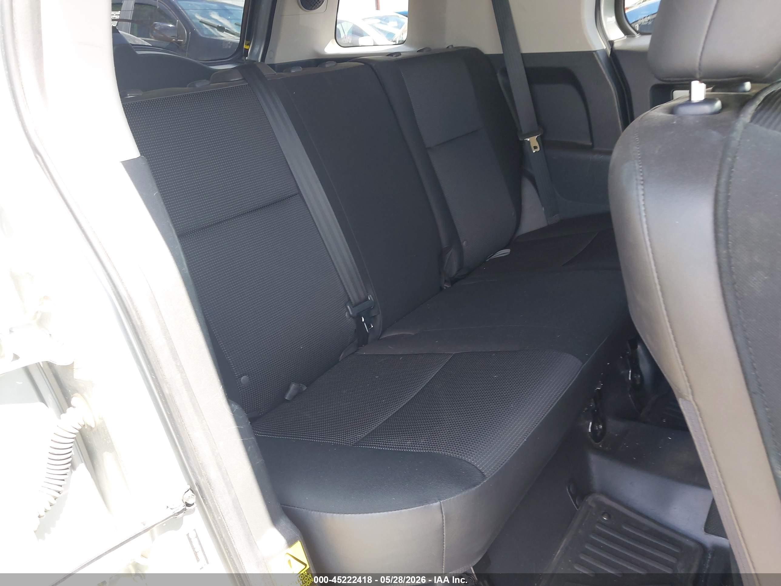 2012 Toyota FJ Cruiser VIN JTEBU4BF1CK138317 IAAI salvage auction — Side, Salvage (Utah), sold $4,500 on 2026-07-09 (photo 8)