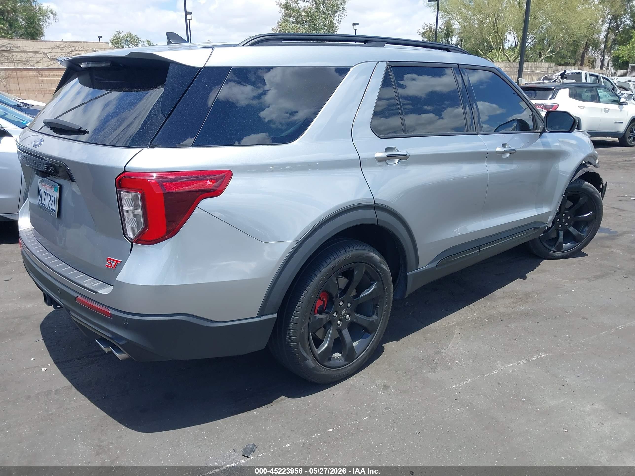 2024 Ford Explorer VIN 1FM5K8GC1RGA53790 IAAI salvage auction — Unknown, Salvage Certificate (California), sold $12,550 on 2026-07-10 (photo 4)